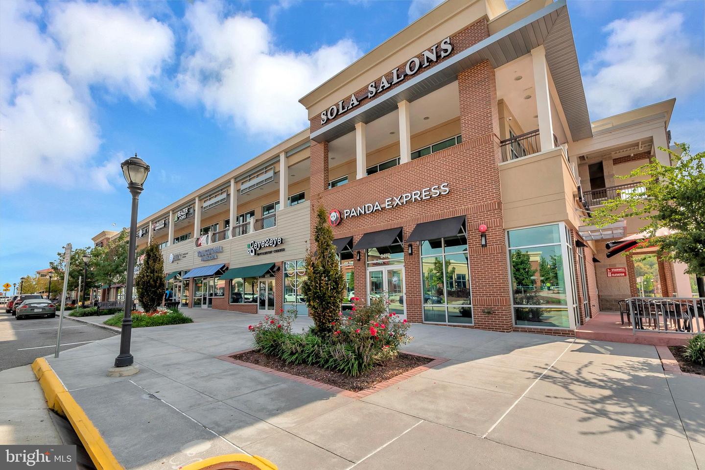 7702 HAYNES POINT WAY #2005, ALEXANDRIA, Virginia 22315, 2 Bedrooms Bedrooms, ,2 BathroomsBathrooms,Residential,For sale,7702 HAYNES POINT WAY #2005,VAFX2275806 MLS # VAFX2275806 7702 HAYNES POINT WAY #2005, ALEXANDRIA, Virginia 22315, 2 Bedrooms Bedrooms, ,2 BathroomsBathrooms,Residential,For sale,7702 HAYNES POINT WAY #2005,VAFX2275806 MLS # VAFX2275806