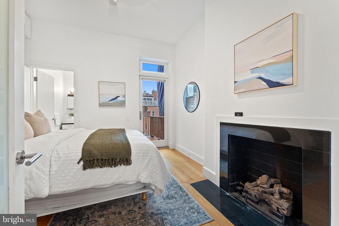 1516 R ST NW #3, WASHINGTON, District Of Columbia 20009, 2 Bedrooms Bedrooms, ,2 BathroomsBathrooms,Residential,For sale,1516 R ST NW #3,DCDC2228436 MLS # DCDC2228436 1516 R ST NW #3, WASHINGTON, District Of Columbia 20009, 2 Bedrooms Bedrooms, ,2 BathroomsBathrooms,Residential,For sale,1516 R ST NW #3,DCDC2228436 MLS # DCDC2228436