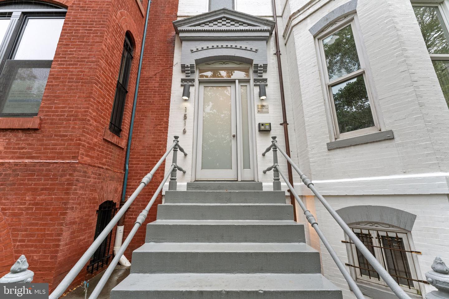 1516 R ST NW #3, WASHINGTON, District Of Columbia 20009, 2 Bedrooms Bedrooms, ,2 BathroomsBathrooms,Residential,For sale,1516 R ST NW #3,DCDC2228436 MLS # DCDC2228436 1516 R ST NW #3, WASHINGTON, District Of Columbia 20009, 2 Bedrooms Bedrooms, ,2 BathroomsBathrooms,Residential,For sale,1516 R ST NW #3,DCDC2228436 MLS # DCDC2228436