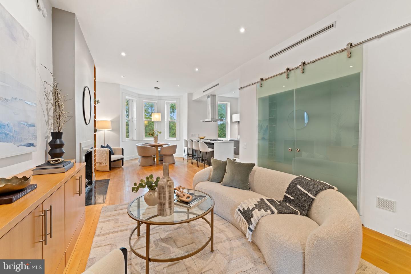 1516 R ST NW #3, WASHINGTON, District Of Columbia 20009, 2 Bedrooms Bedrooms, ,2 BathroomsBathrooms,Residential,For sale,1516 R ST NW #3,DCDC2228436 MLS # DCDC2228436 1516 R ST NW #3, WASHINGTON, District Of Columbia 20009, 2 Bedrooms Bedrooms, ,2 BathroomsBathrooms,Residential,For sale,1516 R ST NW #3,DCDC2228436 MLS # DCDC2228436