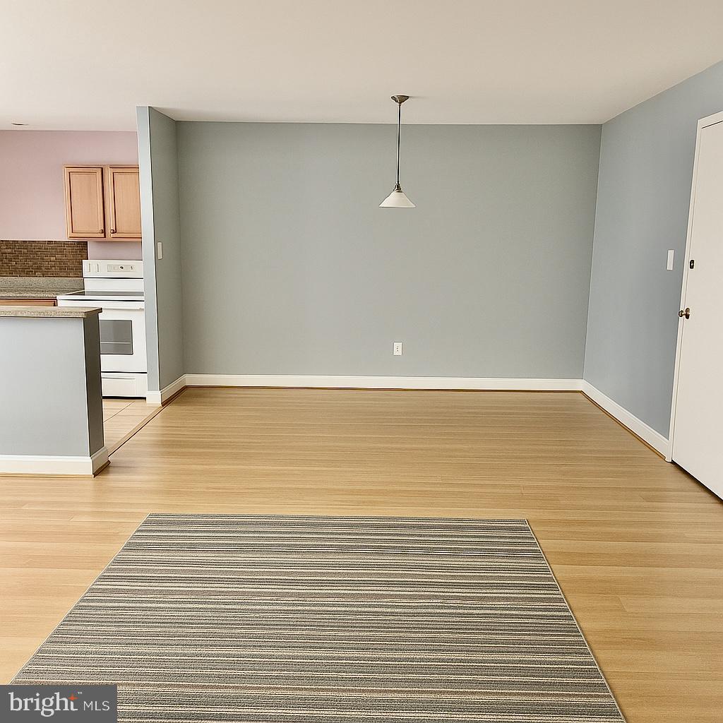 5909-D PRINCE JAMES DR #D, SPRINGFIELD, Virginia 22152, 1 Bedroom Bedrooms, ,1 BathroomBathrooms,Residential,For sale,5909-D PRINCE JAMES DR #D,VAFX2275822 MLS # VAFX2275822