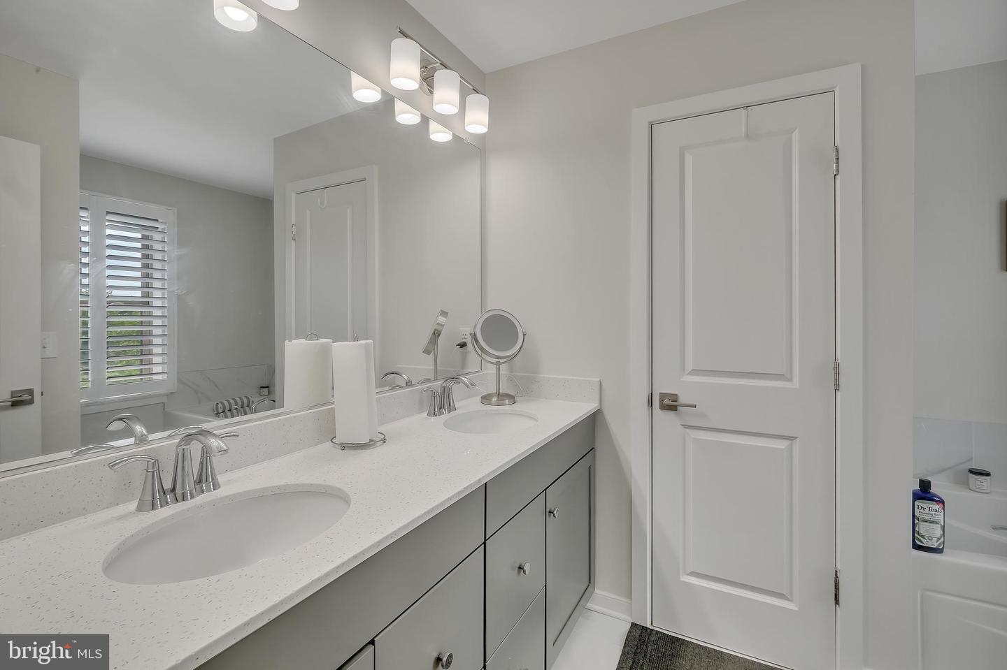 2603 LOGANBERRY DR, HERNDON, Virginia 20171, 4 Bedrooms Bedrooms, ,3 BathroomsBathrooms,Residential,For sale,2603 LOGANBERRY DR,VAFX2275828 MLS # VAFX2275828 2603 LOGANBERRY DR, HERNDON, Virginia 20171, 4 Bedrooms Bedrooms, ,3 BathroomsBathrooms,Residential,For sale,2603 LOGANBERRY DR,VAFX2275828 MLS # VAFX2275828