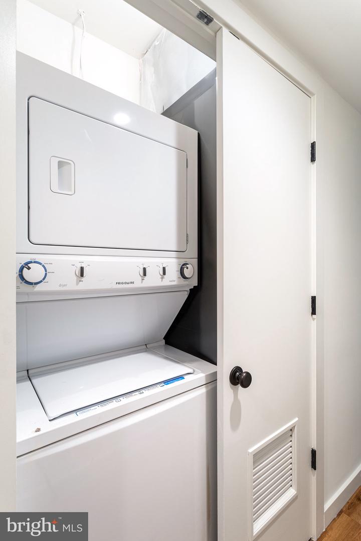 2465 18TH ST NW #2, WASHINGTON, District Of Columbia 20009, 1 Bedroom Bedrooms, ,1 BathroomBathrooms,Residential,For sale,2465 18TH ST NW #2,DCDC2228456 MLS # DCDC2228456 2465 18TH ST NW #2, WASHINGTON, District Of Columbia 20009, 1 Bedroom Bedrooms, ,1 BathroomBathrooms,Residential,For sale,2465 18TH ST NW #2,DCDC2228456 MLS # DCDC2228456