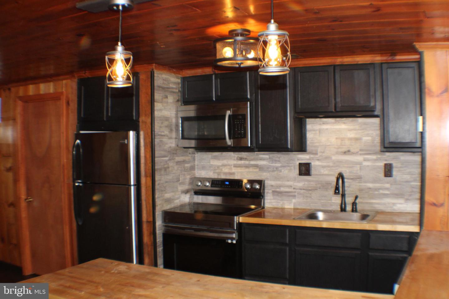309 RACCOON DR, WINCHESTER, Virginia 22602, 3 Bedrooms Bedrooms, ,2 BathroomsBathrooms,Residential,For sale,309 RACCOON DR,VAFV2037620 MLS # VAFV2037620 309 RACCOON DR, WINCHESTER, Virginia 22602, 3 Bedrooms Bedrooms, ,2 BathroomsBathrooms,Residential,For sale,309 RACCOON DR,VAFV2037620 MLS # VAFV2037620