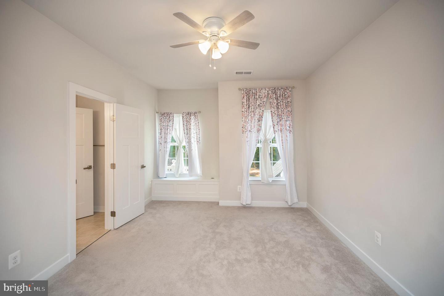 34 OAK ROAD, STAFFORD, Virginia 22556, 5 Bedrooms Bedrooms, 10 Rooms Rooms,4 BathroomsBathrooms,Residential,For sale,34 OAK ROAD,VAST2043742 MLS # VAST2043742 34 OAK ROAD, STAFFORD, Virginia 22556, 5 Bedrooms Bedrooms, 10 Rooms Rooms,4 BathroomsBathrooms,Residential,For sale,34 OAK ROAD,VAST2043742 MLS # VAST2043742