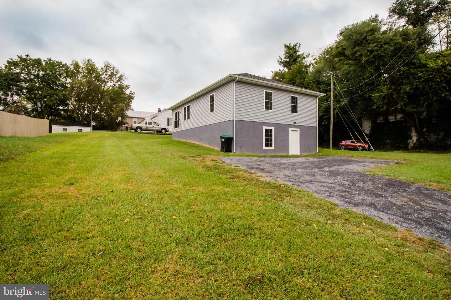 301 S CHURCH ST, WOODSTOCK, Virginia 22664, 3 Bedrooms Bedrooms, ,3 BathroomsBathrooms,Residential,For sale,301 S CHURCH ST,VASH2012846 MLS # VASH2012846 301 S CHURCH ST, WOODSTOCK, Virginia 22664, 3 Bedrooms Bedrooms, ,3 BathroomsBathrooms,Residential,For sale,301 S CHURCH ST,VASH2012846 MLS # VASH2012846