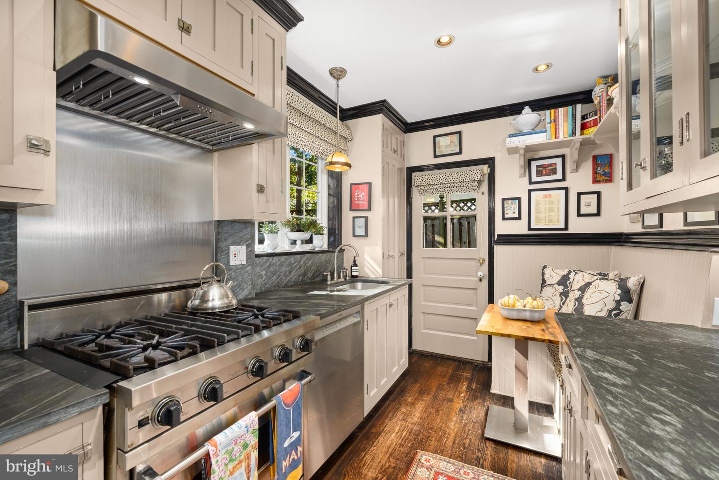 4438 LOWELL ST NW, WASHINGTON, District Of Columbia 20016, 3 Bedrooms Bedrooms, ,3 BathroomsBathrooms,Residential,For sale,4438 LOWELL ST NW,DCDC2228524 MLS # DCDC2228524 4438 LOWELL ST NW, WASHINGTON, District Of Columbia 20016, 3 Bedrooms Bedrooms, ,3 BathroomsBathrooms,Residential,For sale,4438 LOWELL ST NW,DCDC2228524 MLS # DCDC2228524