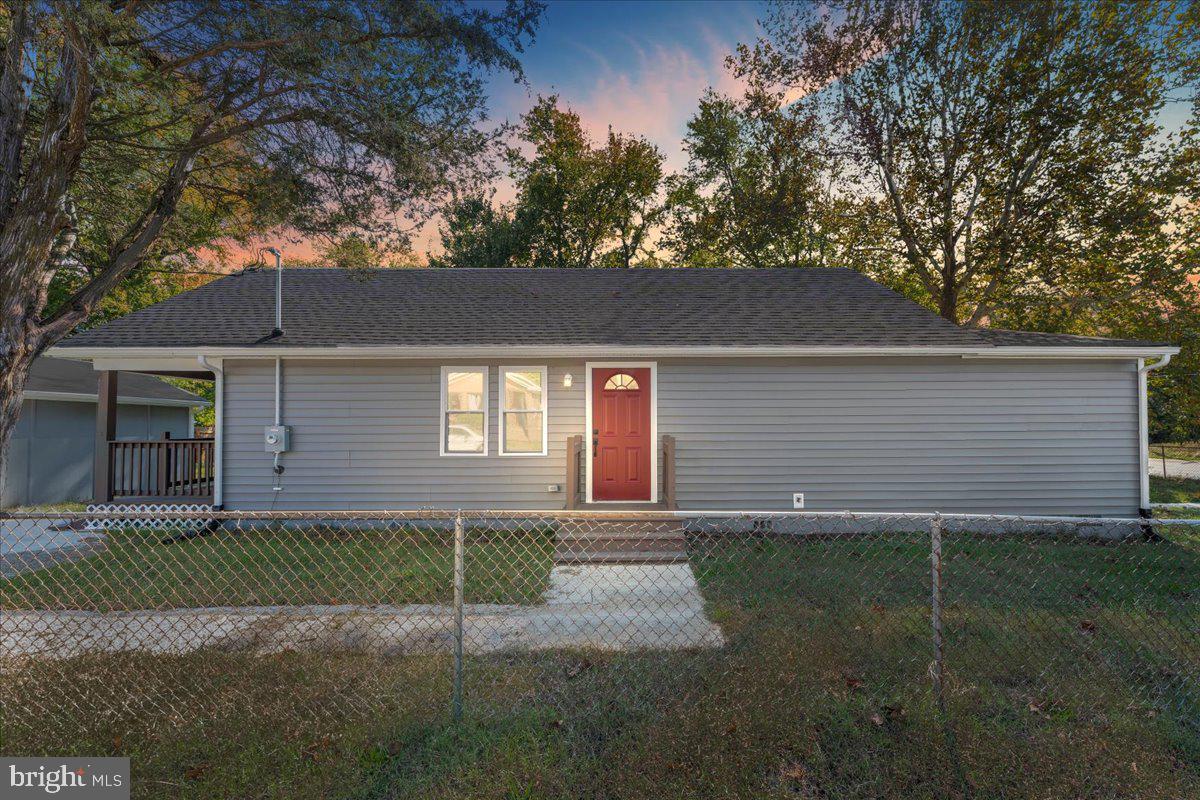 1701 ARLINGTON RD, HOPEWELL, Virginia 23860, 3 Bedrooms Bedrooms, 8 Rooms Rooms,2 BathroomsBathrooms,Residential,For sale,1701 ARLINGTON RD,VAHO2000088 MLS # VAHO2000088 1701 ARLINGTON RD, HOPEWELL, Virginia 23860, 3 Bedrooms Bedrooms, 8 Rooms Rooms,2 BathroomsBathrooms,Residential,For sale,1701 ARLINGTON RD,VAHO2000088 MLS # VAHO2000088