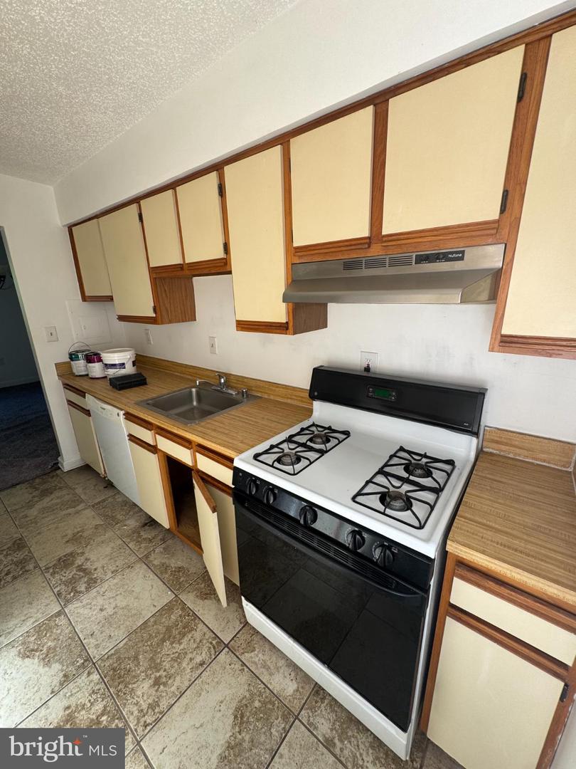 4725 1ST ST SW #303, WASHINGTON, District Of Columbia 20032, 1 Bedroom Bedrooms, 2 Rooms Rooms,1 BathroomBathrooms,Residential,For sale,4725 1ST ST SW #303,DCDC2228590 MLS # DCDC2228590 4725 1ST ST SW #303, WASHINGTON, District Of Columbia 20032, 1 Bedroom Bedrooms, 2 Rooms Rooms,1 BathroomBathrooms,Residential,For sale,4725 1ST ST SW #303,DCDC2228590 MLS # DCDC2228590