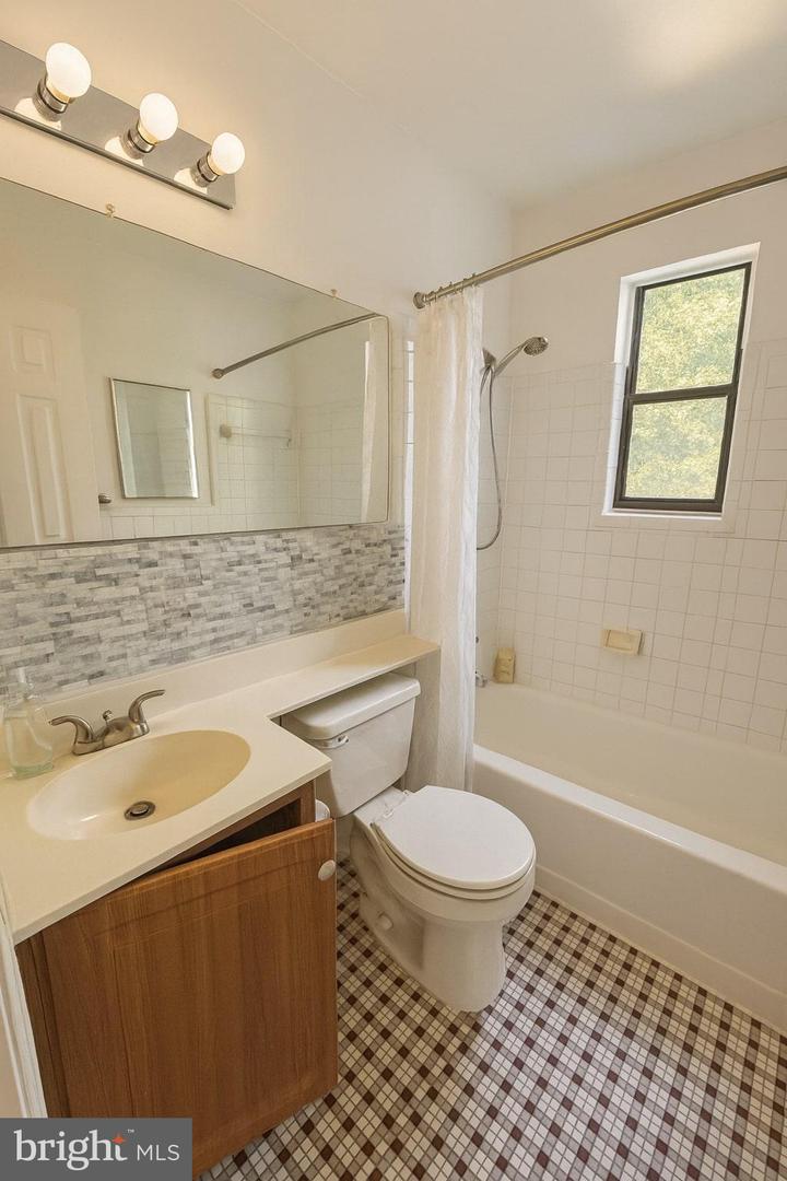 4725 1ST ST SW #303, WASHINGTON, District Of Columbia 20032, 1 Bedroom Bedrooms, 2 Rooms Rooms,1 BathroomBathrooms,Residential,For sale,4725 1ST ST SW #303,DCDC2228590 MLS # DCDC2228590 4725 1ST ST SW #303, WASHINGTON, District Of Columbia 20032, 1 Bedroom Bedrooms, 2 Rooms Rooms,1 BathroomBathrooms,Residential,For sale,4725 1ST ST SW #303,DCDC2228590 MLS # DCDC2228590