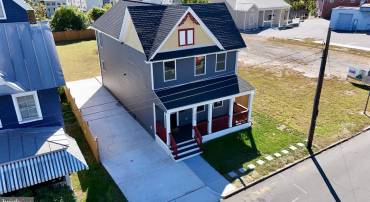 1008 LAFAYETTE BLVD, FREDERICKSBURG, Virginia 22401, 4 Bedrooms Bedrooms, ,2 BathroomsBathrooms,Residential,For sale,1008 LAFAYETTE BLVD,VAFB2009178 MLS # VAFB2009178