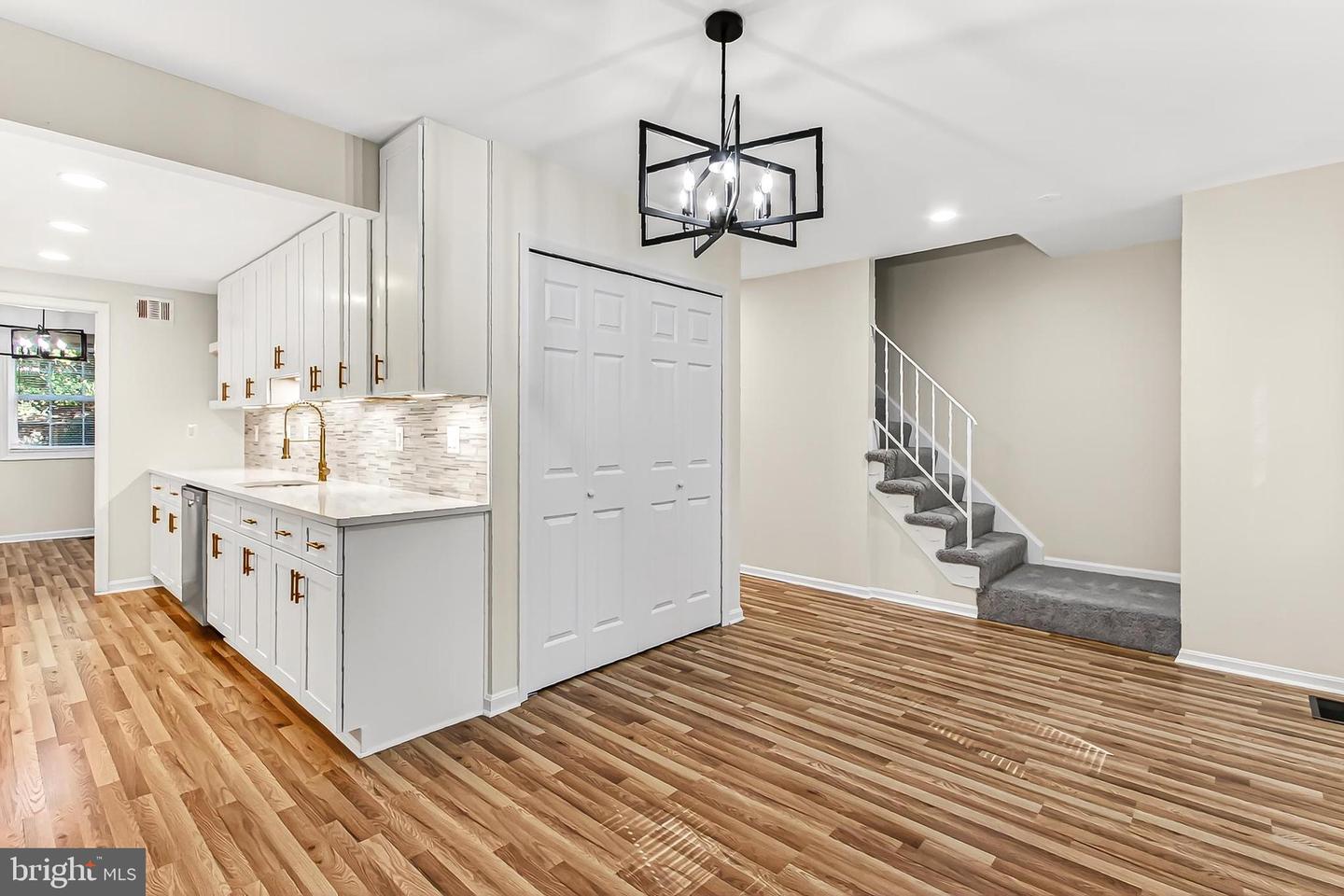 5848 KARA PL, BURKE, Virginia 22015, 3 Bedrooms Bedrooms, ,2 BathroomsBathrooms,Residential,For sale,5848 KARA PL,VAFX2275990 MLS # VAFX2275990 5848 KARA PL, BURKE, Virginia 22015, 3 Bedrooms Bedrooms, ,2 BathroomsBathrooms,Residential,For sale,5848 KARA PL,VAFX2275990 MLS # VAFX2275990