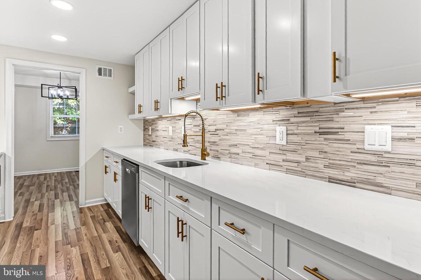 5848 KARA PL, BURKE, Virginia 22015, 3 Bedrooms Bedrooms, ,2 BathroomsBathrooms,Residential,For sale,5848 KARA PL,VAFX2275990 MLS # VAFX2275990 5848 KARA PL, BURKE, Virginia 22015, 3 Bedrooms Bedrooms, ,2 BathroomsBathrooms,Residential,For sale,5848 KARA PL,VAFX2275990 MLS # VAFX2275990
