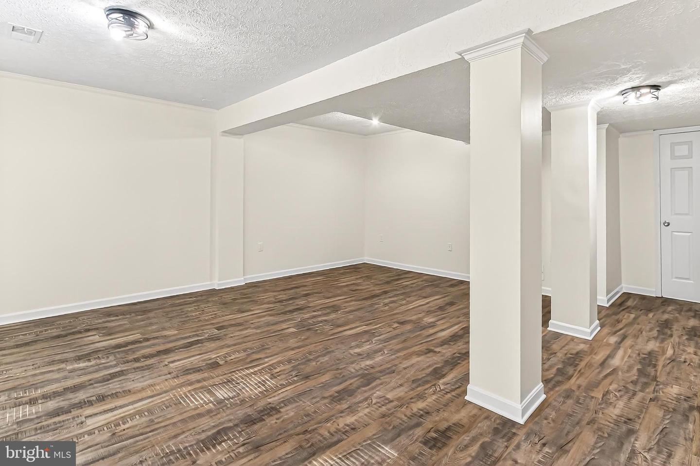 5848 KARA PL, BURKE, Virginia 22015, 3 Bedrooms Bedrooms, ,2 BathroomsBathrooms,Residential,For sale,5848 KARA PL,VAFX2275990 MLS # VAFX2275990 5848 KARA PL, BURKE, Virginia 22015, 3 Bedrooms Bedrooms, ,2 BathroomsBathrooms,Residential,For sale,5848 KARA PL,VAFX2275990 MLS # VAFX2275990