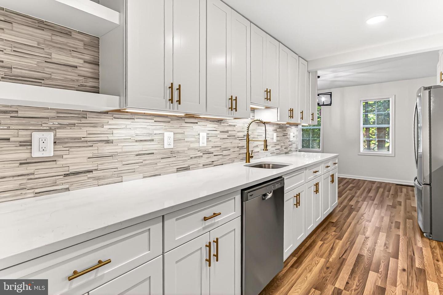 5848 KARA PL, BURKE, Virginia 22015, 3 Bedrooms Bedrooms, ,2 BathroomsBathrooms,Residential,For sale,5848 KARA PL,VAFX2275990 MLS # VAFX2275990 5848 KARA PL, BURKE, Virginia 22015, 3 Bedrooms Bedrooms, ,2 BathroomsBathrooms,Residential,For sale,5848 KARA PL,VAFX2275990 MLS # VAFX2275990