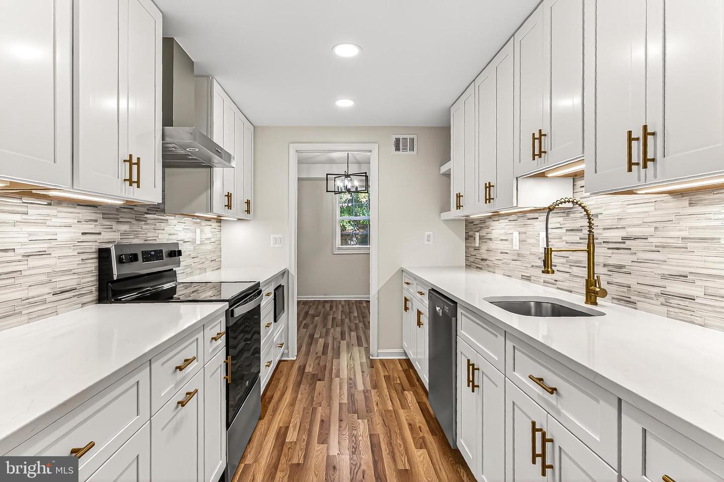 5848 KARA PL, BURKE, Virginia 22015, 3 Bedrooms Bedrooms, ,2 BathroomsBathrooms,Residential,For sale,5848 KARA PL,VAFX2275990 MLS # VAFX2275990 5848 KARA PL, BURKE, Virginia 22015, 3 Bedrooms Bedrooms, ,2 BathroomsBathrooms,Residential,For sale,5848 KARA PL,VAFX2275990 MLS # VAFX2275990