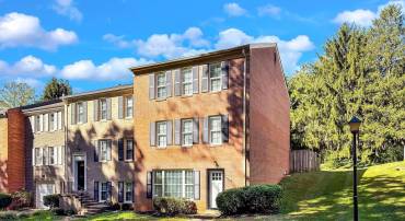 5848 KARA PL, BURKE, Virginia 22015, 3 Bedrooms Bedrooms, ,2 BathroomsBathrooms,Residential,For sale,5848 KARA PL,VAFX2275990 MLS # VAFX2275990