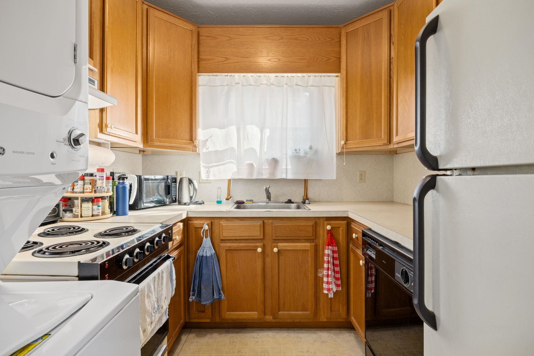 1325 HARMONY DR, HARRISONBURG, Virginia 22802, 4 Bedrooms Bedrooms, ,3 BathroomsBathrooms,Residential,1325 HARMONY DR,670348 MLS # 670348