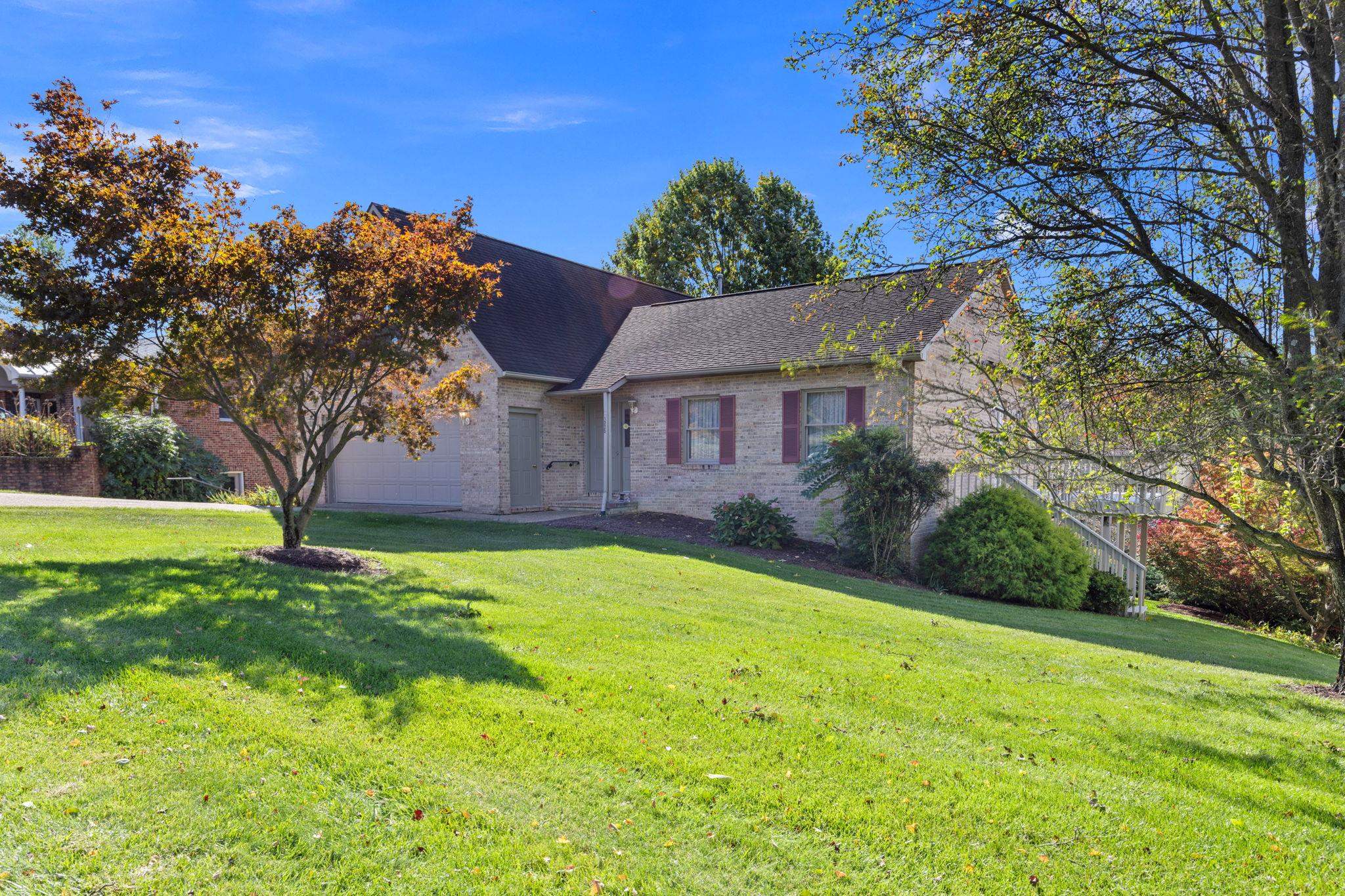 1325 HARMONY DR, HARRISONBURG, Virginia 22802, 4 Bedrooms Bedrooms, ,3 BathroomsBathrooms,Residential,1325 HARMONY DR,670348 MLS # 670348
