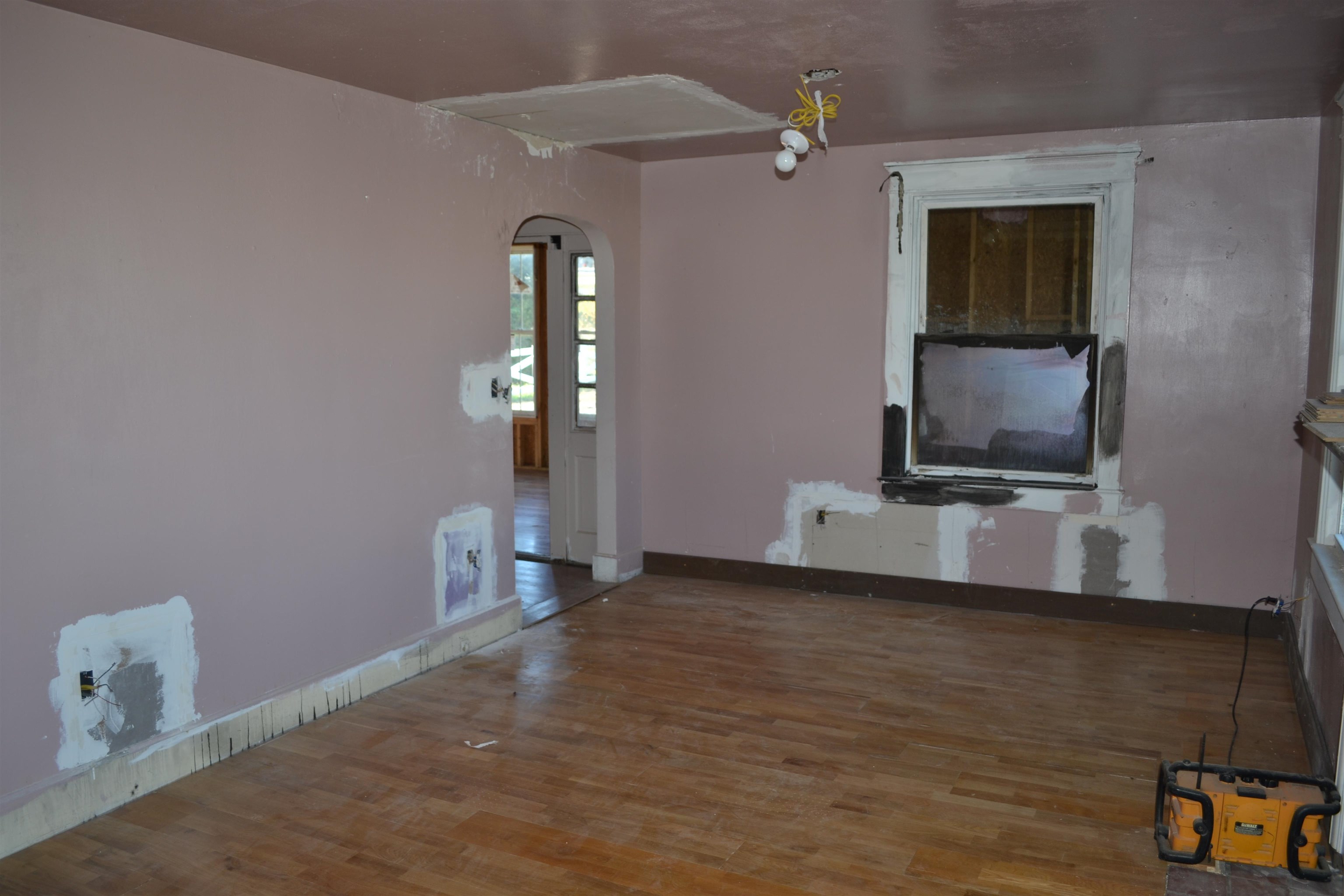 4861 SOUTH VALLEY PIKE, ROCKINGHAM, Virginia 22801, 4 Bedrooms Bedrooms, ,1 BathroomBathrooms,Residential,4861 SOUTH VALLEY PIKE,670362 MLS # 670362 4861 SOUTH VALLEY PIKE, ROCKINGHAM, Virginia 22801, 4 Bedrooms Bedrooms, ,1 BathroomBathrooms,Residential,4861 SOUTH VALLEY PIKE,670362 MLS # 670362