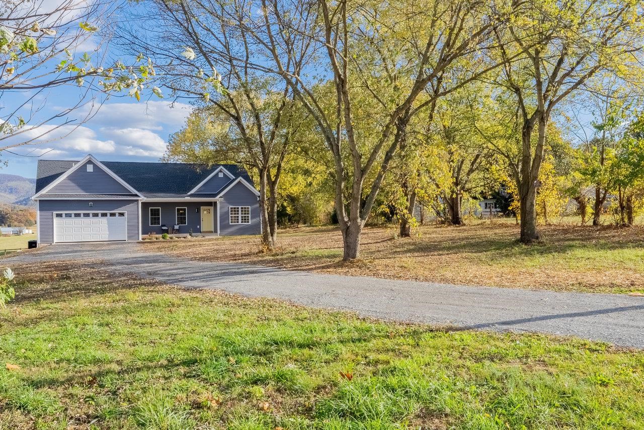 1328 SAMUELS RD, ELKTON, Virginia 22827, 3 Bedrooms Bedrooms, ,2 BathroomsBathrooms,Residential,1328 SAMUELS RD,670368 MLS # 670368 1328 SAMUELS RD, ELKTON, Virginia 22827, 3 Bedrooms Bedrooms, ,2 BathroomsBathrooms,Residential,1328 SAMUELS RD,670368 MLS # 670368