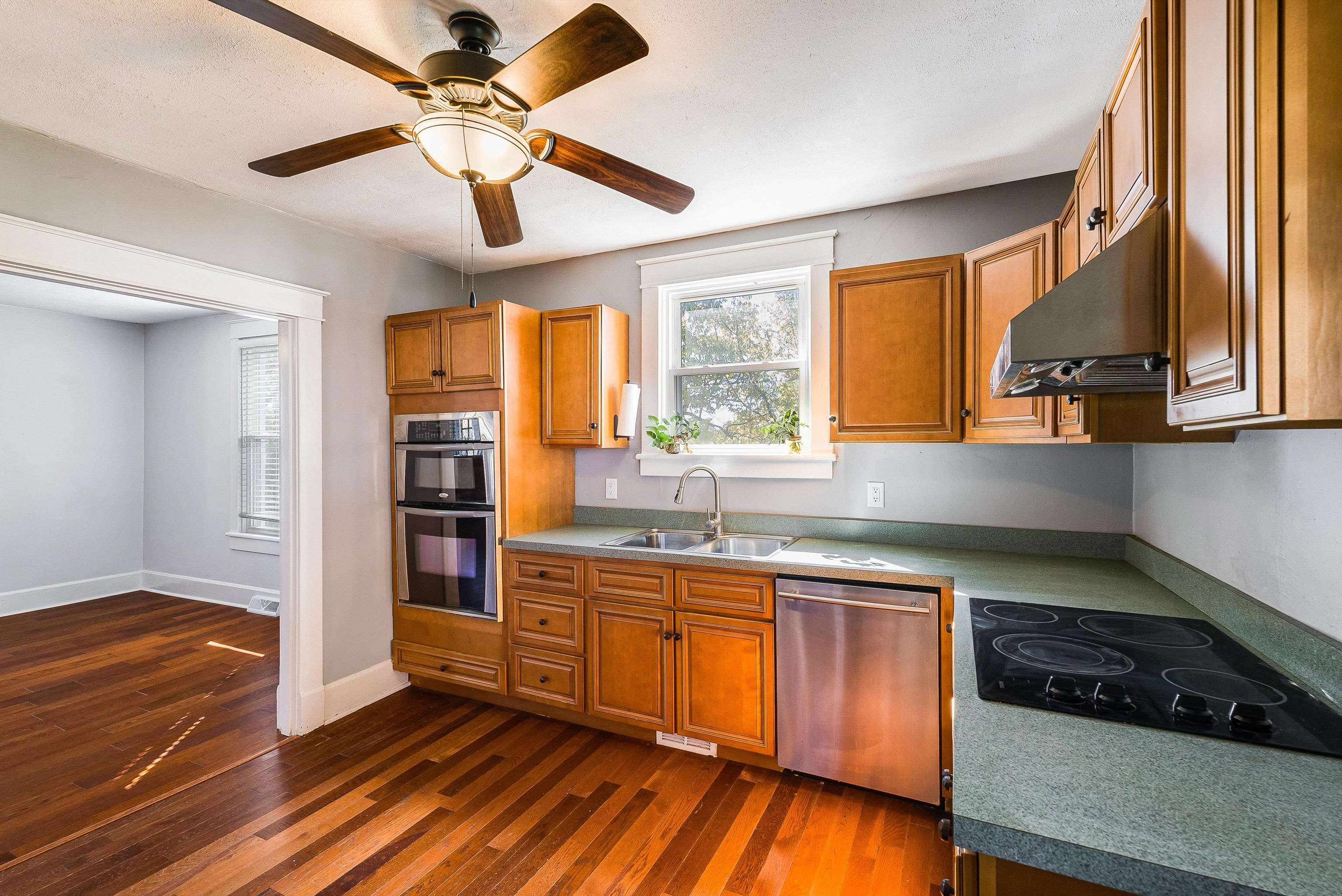 72 LIBERTY ST, WEYERS CAVE, Virginia 24486, 3 Bedrooms Bedrooms, ,1 BathroomBathrooms,Residential,72 LIBERTY ST,670370 MLS # 670370 72 LIBERTY ST, WEYERS CAVE, Virginia 24486, 3 Bedrooms Bedrooms, ,1 BathroomBathrooms,Residential,72 LIBERTY ST,670370 MLS # 670370