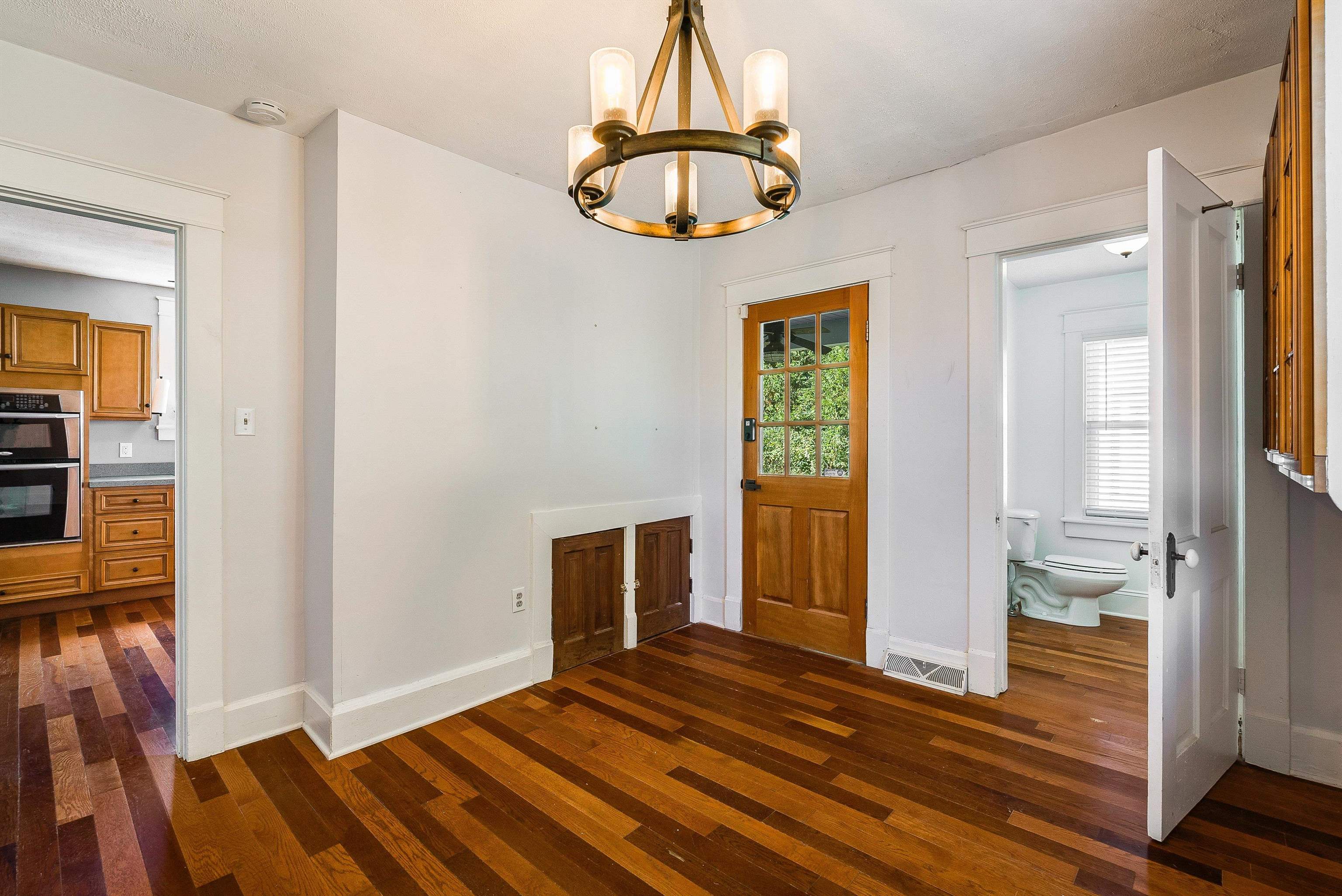 72 LIBERTY ST, WEYERS CAVE, Virginia 24486, 3 Bedrooms Bedrooms, ,1 BathroomBathrooms,Residential,72 LIBERTY ST,670370 MLS # 670370 72 LIBERTY ST, WEYERS CAVE, Virginia 24486, 3 Bedrooms Bedrooms, ,1 BathroomBathrooms,Residential,72 LIBERTY ST,670370 MLS # 670370
