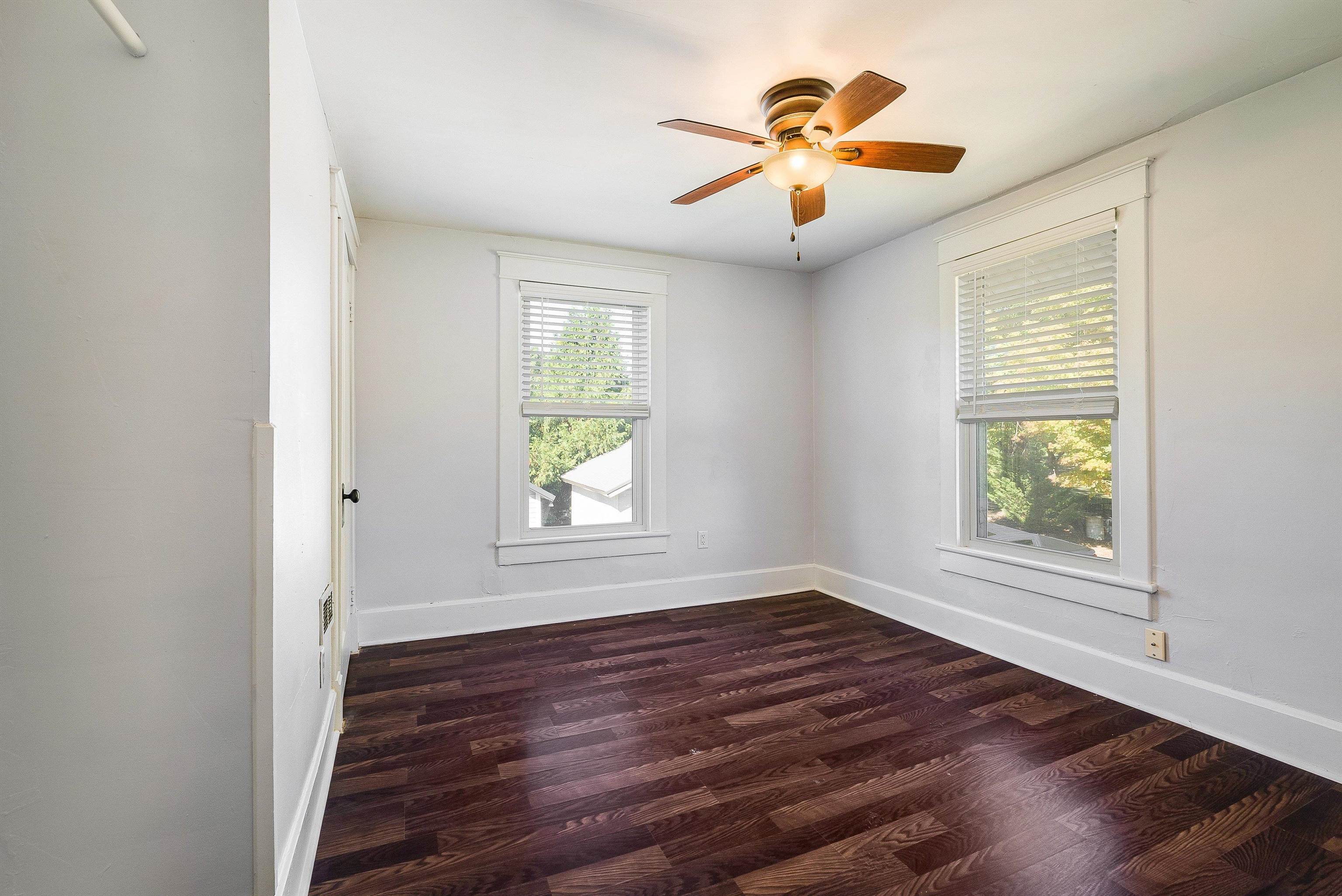 72 LIBERTY ST, WEYERS CAVE, Virginia 24486, 3 Bedrooms Bedrooms, ,1 BathroomBathrooms,Residential,72 LIBERTY ST,670370 MLS # 670370 72 LIBERTY ST, WEYERS CAVE, Virginia 24486, 3 Bedrooms Bedrooms, ,1 BathroomBathrooms,Residential,72 LIBERTY ST,670370 MLS # 670370