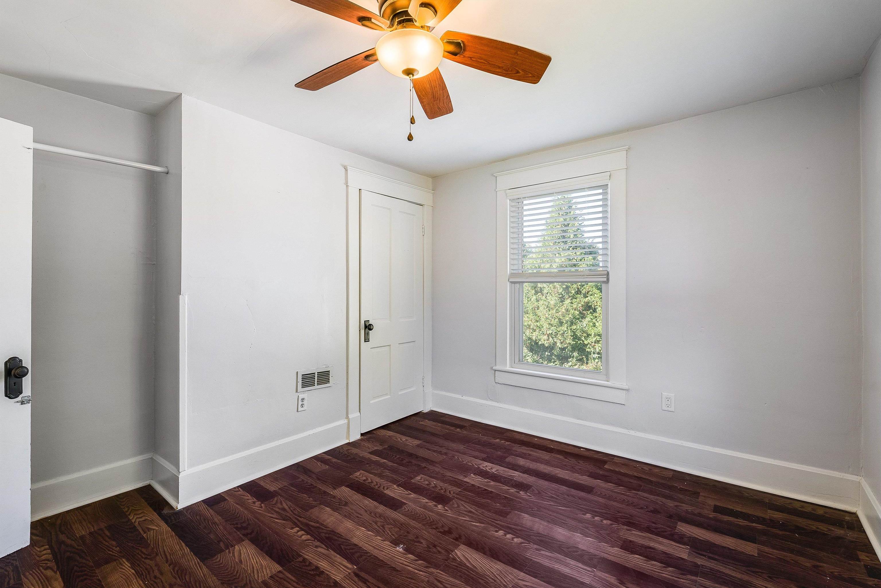 72 LIBERTY ST, WEYERS CAVE, Virginia 24486, 3 Bedrooms Bedrooms, ,1 BathroomBathrooms,Residential,72 LIBERTY ST,670370 MLS # 670370 72 LIBERTY ST, WEYERS CAVE, Virginia 24486, 3 Bedrooms Bedrooms, ,1 BathroomBathrooms,Residential,72 LIBERTY ST,670370 MLS # 670370