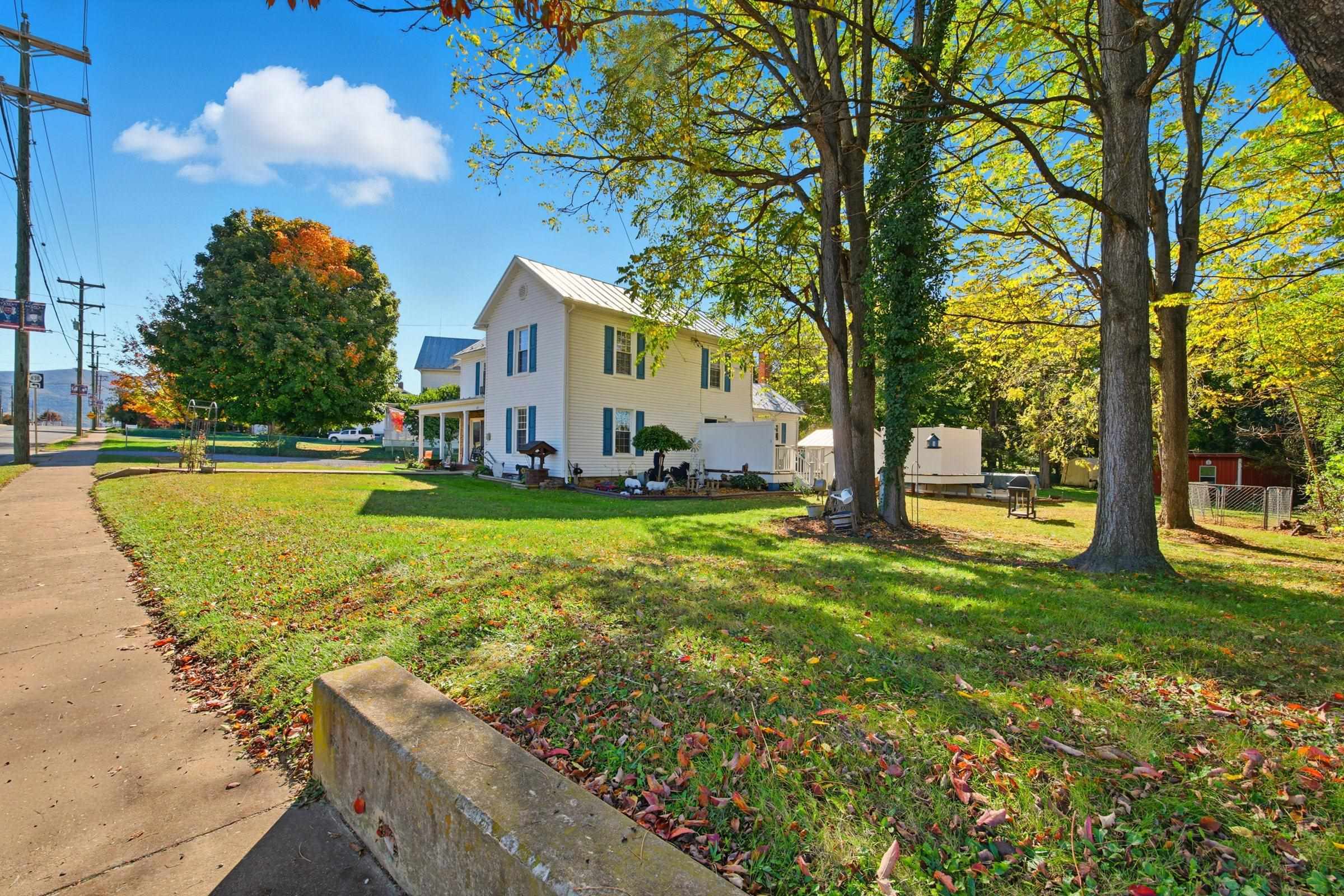 147 W MAIN ST, STANLEY, Virginia 22851, 4 Bedrooms Bedrooms, ,2 BathroomsBathrooms,Residential,147 W MAIN ST,670381 MLS # 670381 147 W MAIN ST, STANLEY, Virginia 22851, 4 Bedrooms Bedrooms, ,2 BathroomsBathrooms,Residential,147 W MAIN ST,670381 MLS # 670381