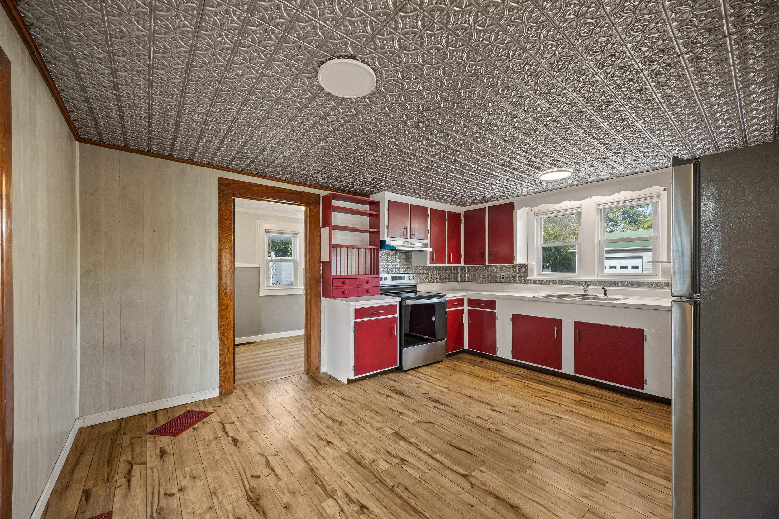 900 W MAIN ST, STANLEY, Virginia 22851, 2 Bedrooms Bedrooms, ,2 BathroomsBathrooms,Residential,900 W MAIN ST,670382 MLS # 670382 900 W MAIN ST, STANLEY, Virginia 22851, 2 Bedrooms Bedrooms, ,2 BathroomsBathrooms,Residential,900 W MAIN ST,670382 MLS # 670382