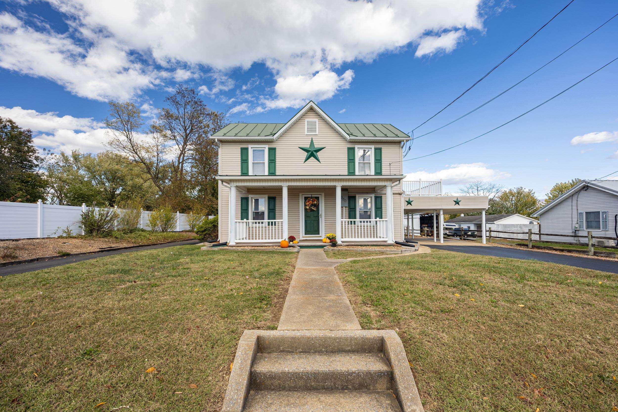 900 W MAIN ST, STANLEY, Virginia 22851, 2 Bedrooms Bedrooms, ,2 BathroomsBathrooms,Residential,900 W MAIN ST,670382 MLS # 670382 900 W MAIN ST, STANLEY, Virginia 22851, 2 Bedrooms Bedrooms, ,2 BathroomsBathrooms,Residential,900 W MAIN ST,670382 MLS # 670382