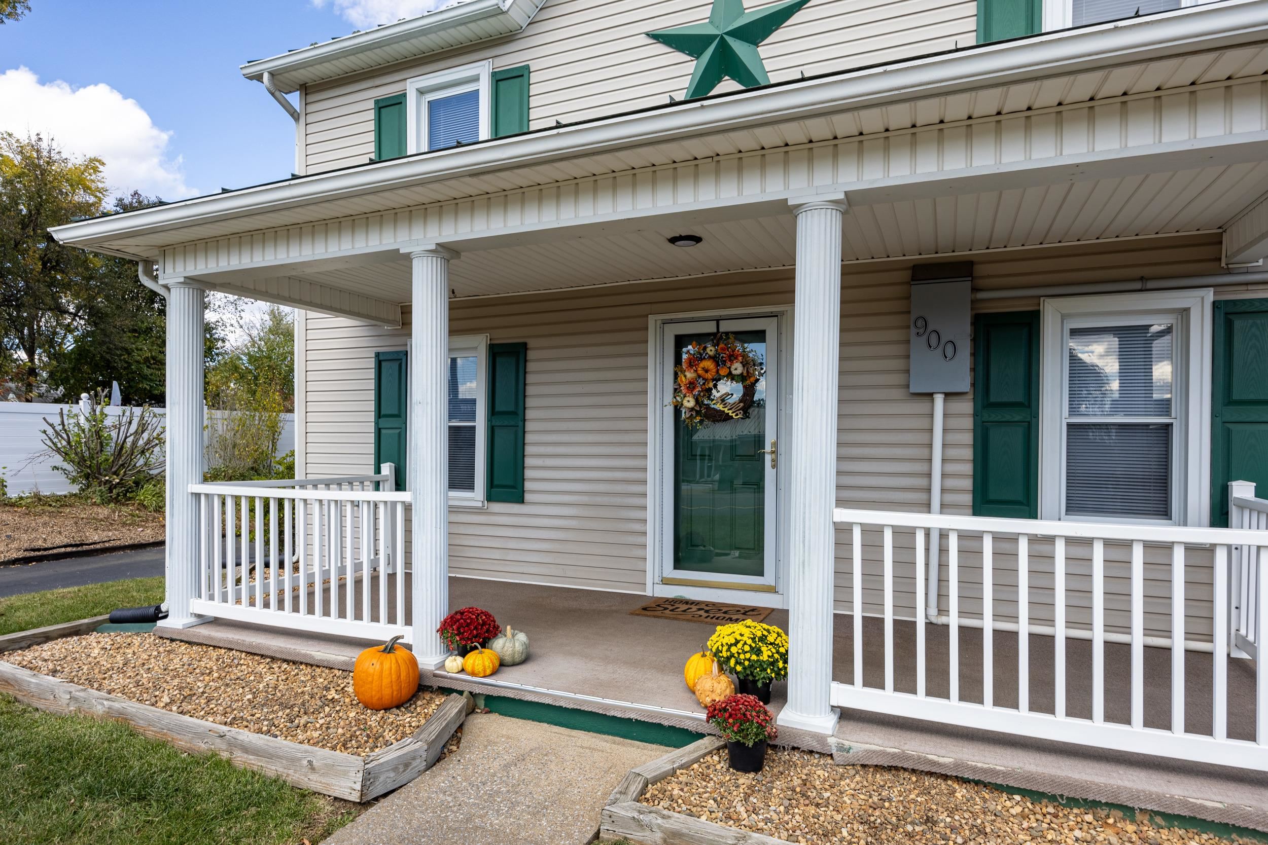 900 W MAIN ST, STANLEY, Virginia 22851, 2 Bedrooms Bedrooms, ,2 BathroomsBathrooms,Residential,900 W MAIN ST,670382 MLS # 670382 900 W MAIN ST, STANLEY, Virginia 22851, 2 Bedrooms Bedrooms, ,2 BathroomsBathrooms,Residential,900 W MAIN ST,670382 MLS # 670382