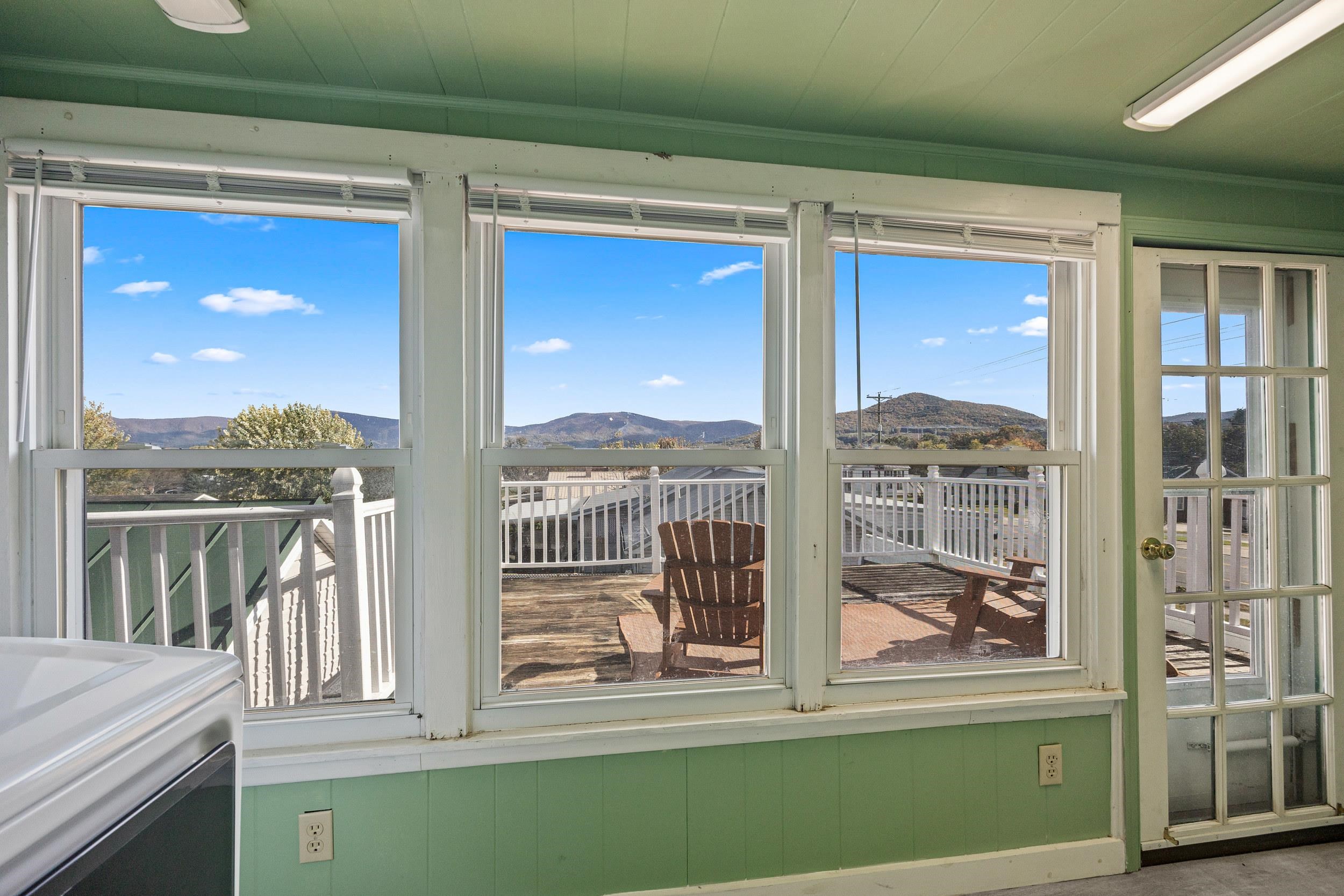 900 W MAIN ST, STANLEY, Virginia 22851, 2 Bedrooms Bedrooms, ,2 BathroomsBathrooms,Residential,900 W MAIN ST,670382 MLS # 670382 900 W MAIN ST, STANLEY, Virginia 22851, 2 Bedrooms Bedrooms, ,2 BathroomsBathrooms,Residential,900 W MAIN ST,670382 MLS # 670382