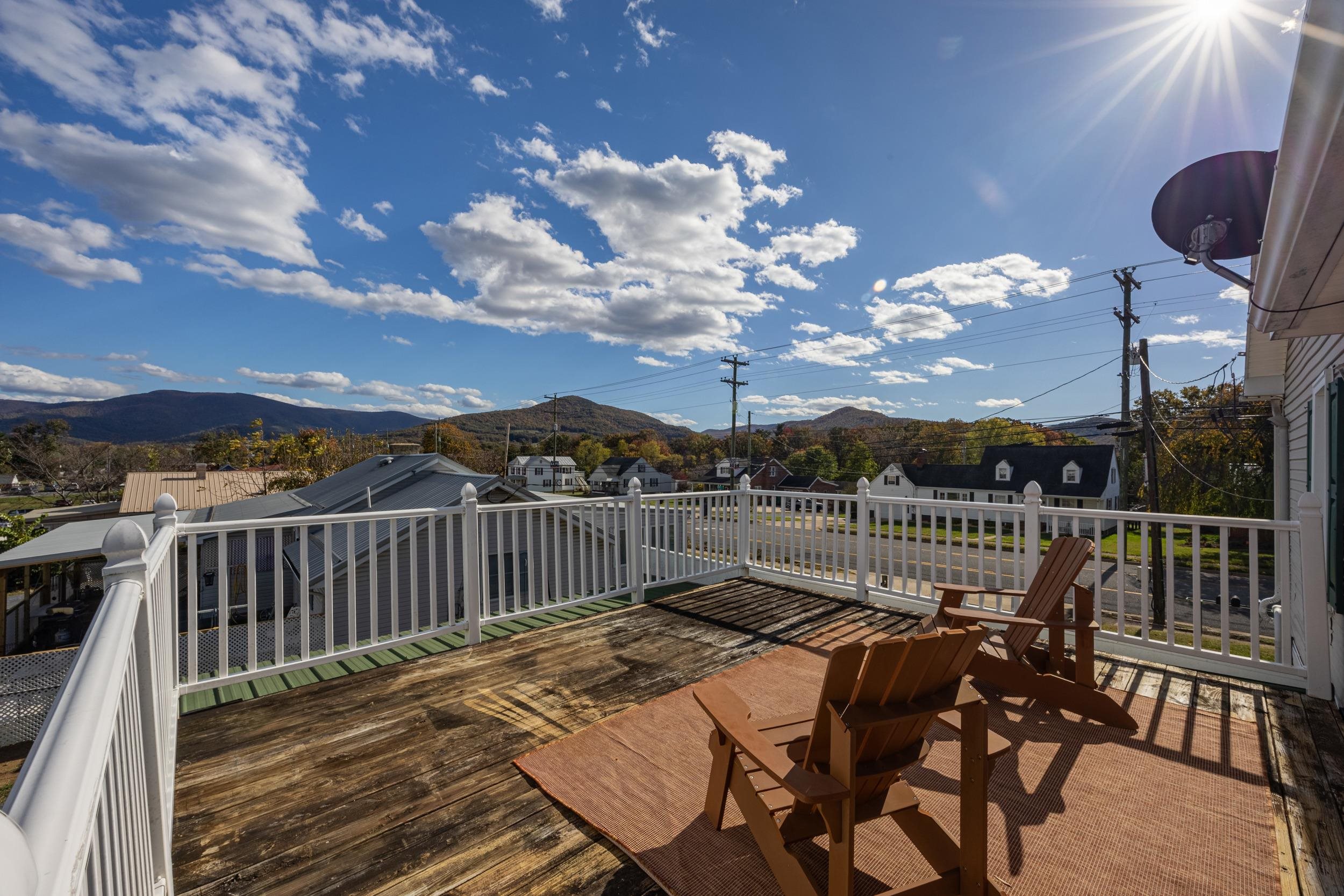 900 W MAIN ST, STANLEY, Virginia 22851, 2 Bedrooms Bedrooms, ,2 BathroomsBathrooms,Residential,900 W MAIN ST,670382 MLS # 670382 900 W MAIN ST, STANLEY, Virginia 22851, 2 Bedrooms Bedrooms, ,2 BathroomsBathrooms,Residential,900 W MAIN ST,670382 MLS # 670382