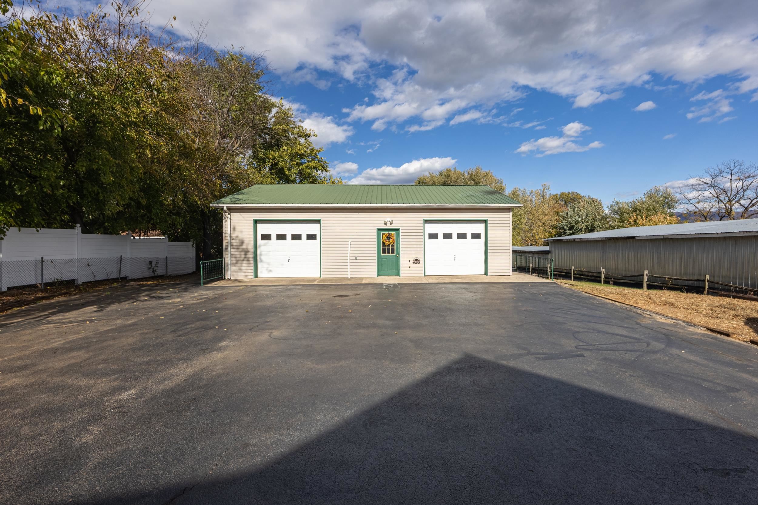 900 W MAIN ST, STANLEY, Virginia 22851, 2 Bedrooms Bedrooms, ,2 BathroomsBathrooms,Residential,900 W MAIN ST,670382 MLS # 670382 900 W MAIN ST, STANLEY, Virginia 22851, 2 Bedrooms Bedrooms, ,2 BathroomsBathrooms,Residential,900 W MAIN ST,670382 MLS # 670382