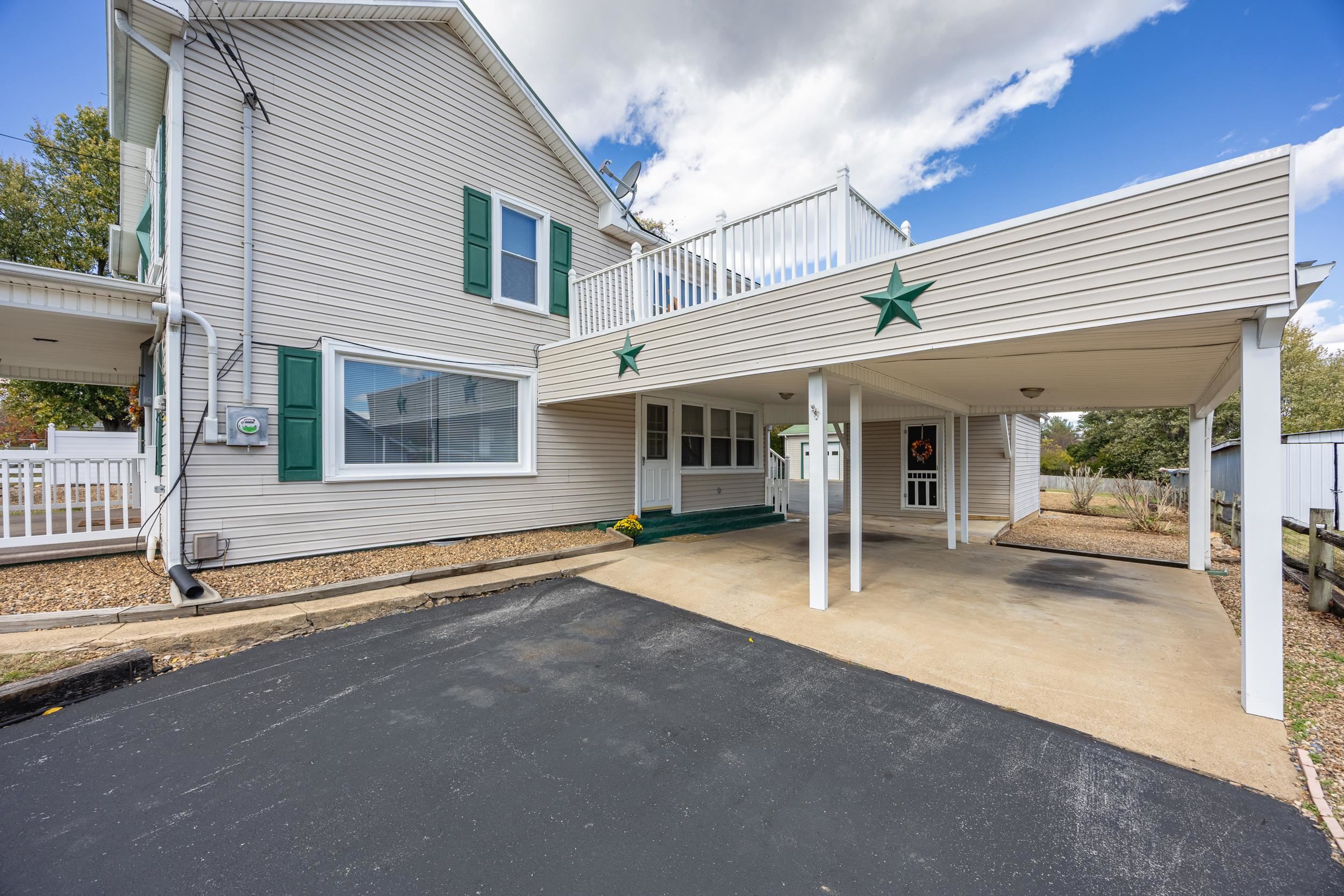 900 W MAIN ST, STANLEY, Virginia 22851, 2 Bedrooms Bedrooms, ,2 BathroomsBathrooms,Residential,900 W MAIN ST,670382 MLS # 670382 900 W MAIN ST, STANLEY, Virginia 22851, 2 Bedrooms Bedrooms, ,2 BathroomsBathrooms,Residential,900 W MAIN ST,670382 MLS # 670382