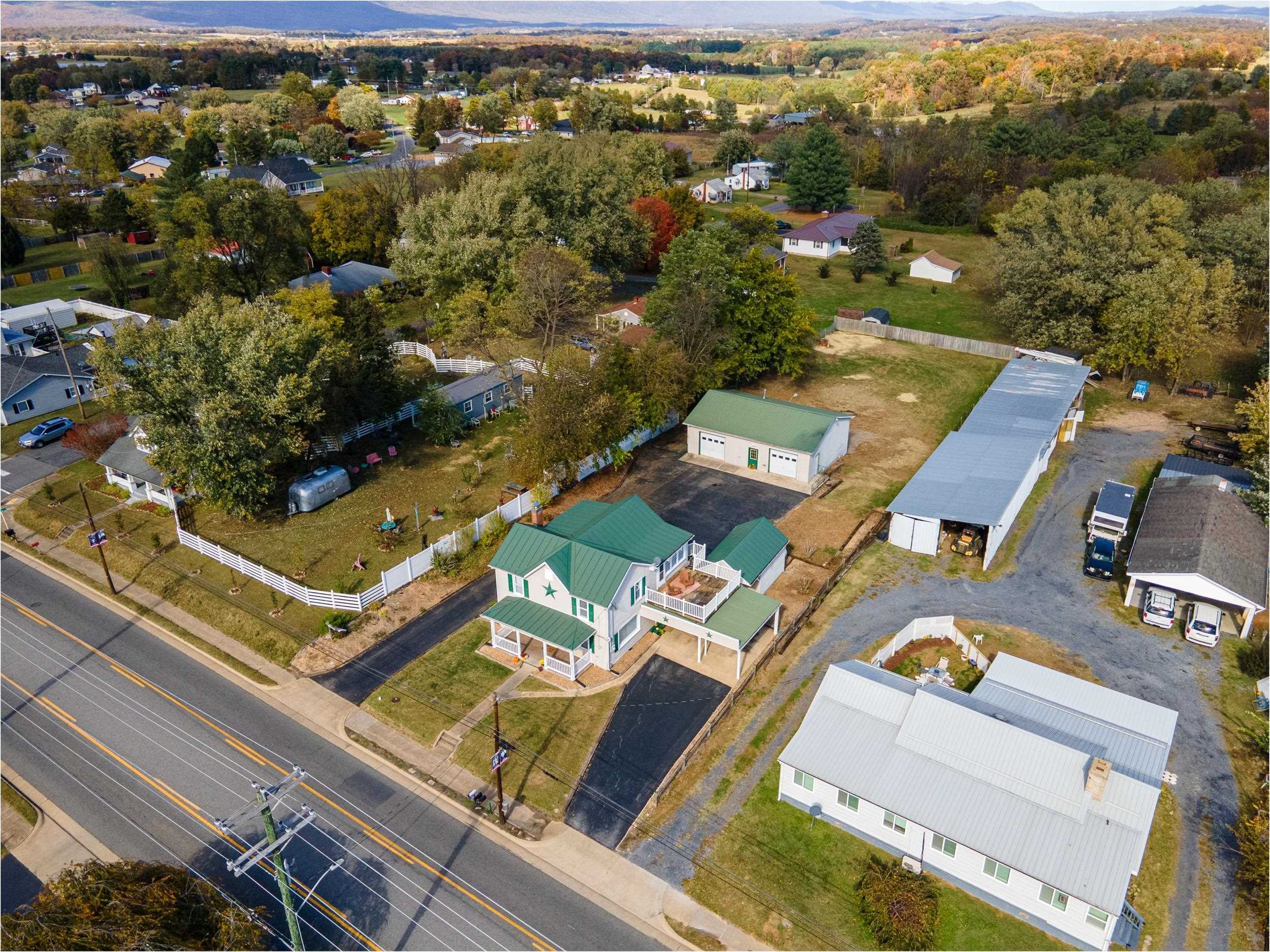 900 W MAIN ST, STANLEY, Virginia 22851, 2 Bedrooms Bedrooms, ,2 BathroomsBathrooms,Residential,900 W MAIN ST,670382 MLS # 670382 900 W MAIN ST, STANLEY, Virginia 22851, 2 Bedrooms Bedrooms, ,2 BathroomsBathrooms,Residential,900 W MAIN ST,670382 MLS # 670382