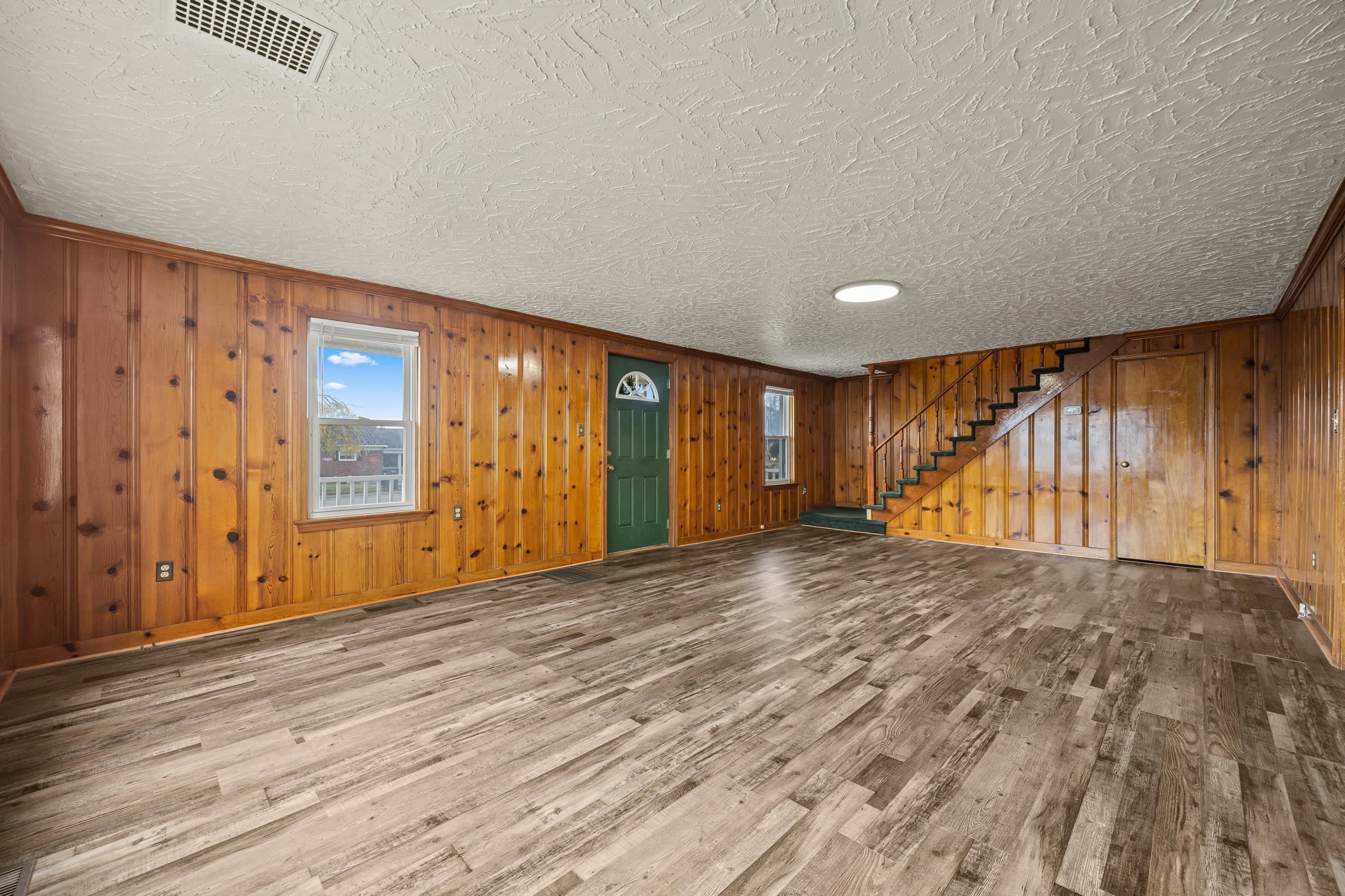 900 W MAIN ST, STANLEY, Virginia 22851, 2 Bedrooms Bedrooms, ,2 BathroomsBathrooms,Residential,900 W MAIN ST,670382 MLS # 670382 900 W MAIN ST, STANLEY, Virginia 22851, 2 Bedrooms Bedrooms, ,2 BathroomsBathrooms,Residential,900 W MAIN ST,670382 MLS # 670382
