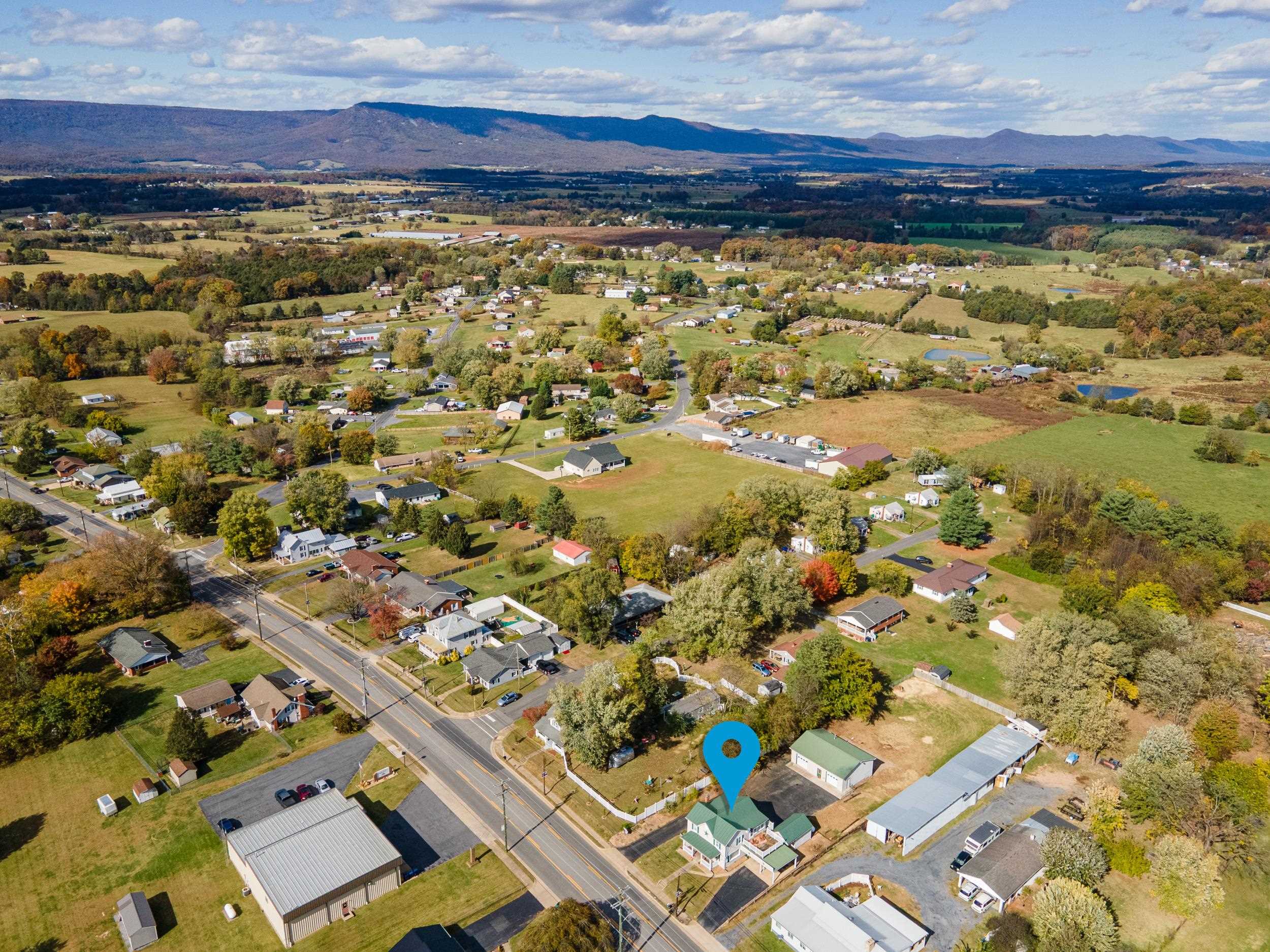 900 W MAIN ST, STANLEY, Virginia 22851, 2 Bedrooms Bedrooms, ,2 BathroomsBathrooms,Residential,900 W MAIN ST,670382 MLS # 670382 900 W MAIN ST, STANLEY, Virginia 22851, 2 Bedrooms Bedrooms, ,2 BathroomsBathrooms,Residential,900 W MAIN ST,670382 MLS # 670382
