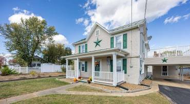 900 W MAIN ST, STANLEY, Virginia 22851, 2 Bedrooms Bedrooms, ,2 BathroomsBathrooms,Residential,900 W MAIN ST,670382 MLS # 670382
