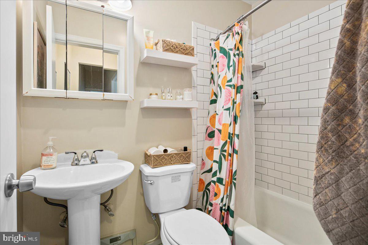 304 2ND ST SE, WASHINGTON, District Of Columbia 20003, 6 Bedrooms Bedrooms, ,4 BathroomsBathrooms,Residential,For sale,304 2ND ST SE,DCDC2209946 MLS # DCDC2209946 304 2ND ST SE, WASHINGTON, District Of Columbia 20003, 6 Bedrooms Bedrooms, ,4 BathroomsBathrooms,Residential,For sale,304 2ND ST SE,DCDC2209946 MLS # DCDC2209946
