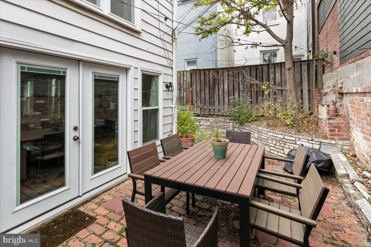 304 2ND ST SE, WASHINGTON, District Of Columbia 20003, 6 Bedrooms Bedrooms, ,4 BathroomsBathrooms,Residential,For sale,304 2ND ST SE,DCDC2209946 MLS # DCDC2209946 304 2ND ST SE, WASHINGTON, District Of Columbia 20003, 6 Bedrooms Bedrooms, ,4 BathroomsBathrooms,Residential,For sale,304 2ND ST SE,DCDC2209946 MLS # DCDC2209946