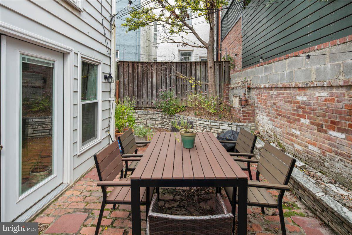304 2ND ST SE, WASHINGTON, District Of Columbia 20003, 6 Bedrooms Bedrooms, ,4 BathroomsBathrooms,Residential,For sale,304 2ND ST SE,DCDC2209946 MLS # DCDC2209946 304 2ND ST SE, WASHINGTON, District Of Columbia 20003, 6 Bedrooms Bedrooms, ,4 BathroomsBathrooms,Residential,For sale,304 2ND ST SE,DCDC2209946 MLS # DCDC2209946