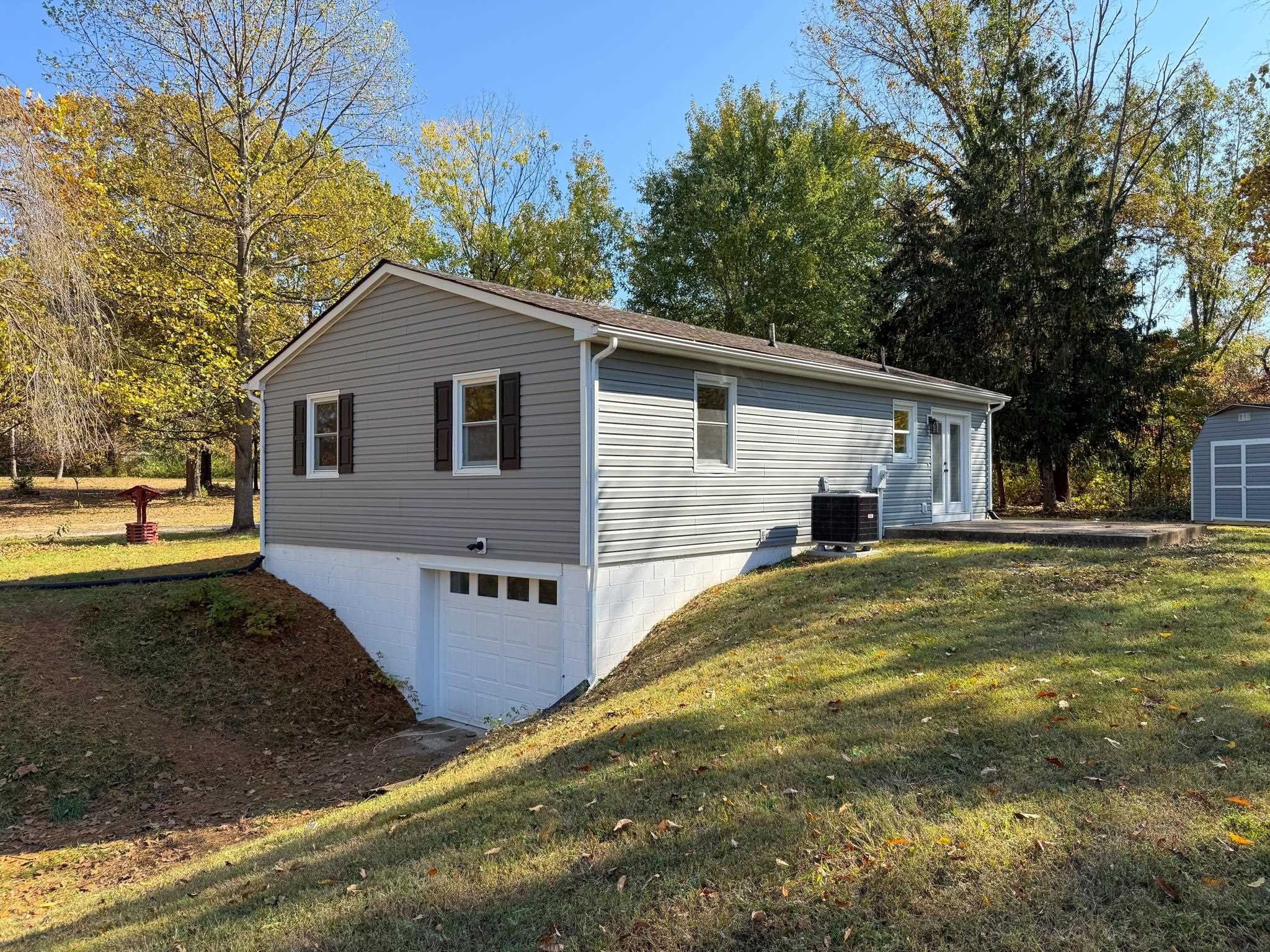 3392 EAST SIDE HWY, GROTTOES, Virginia 24441, 3 Bedrooms Bedrooms, ,2 BathroomsBathrooms,Residential,3392 EAST SIDE HWY,670389 MLS # 670389 3392 EAST SIDE HWY, GROTTOES, Virginia 24441, 3 Bedrooms Bedrooms, ,2 BathroomsBathrooms,Residential,3392 EAST SIDE HWY,670389 MLS # 670389