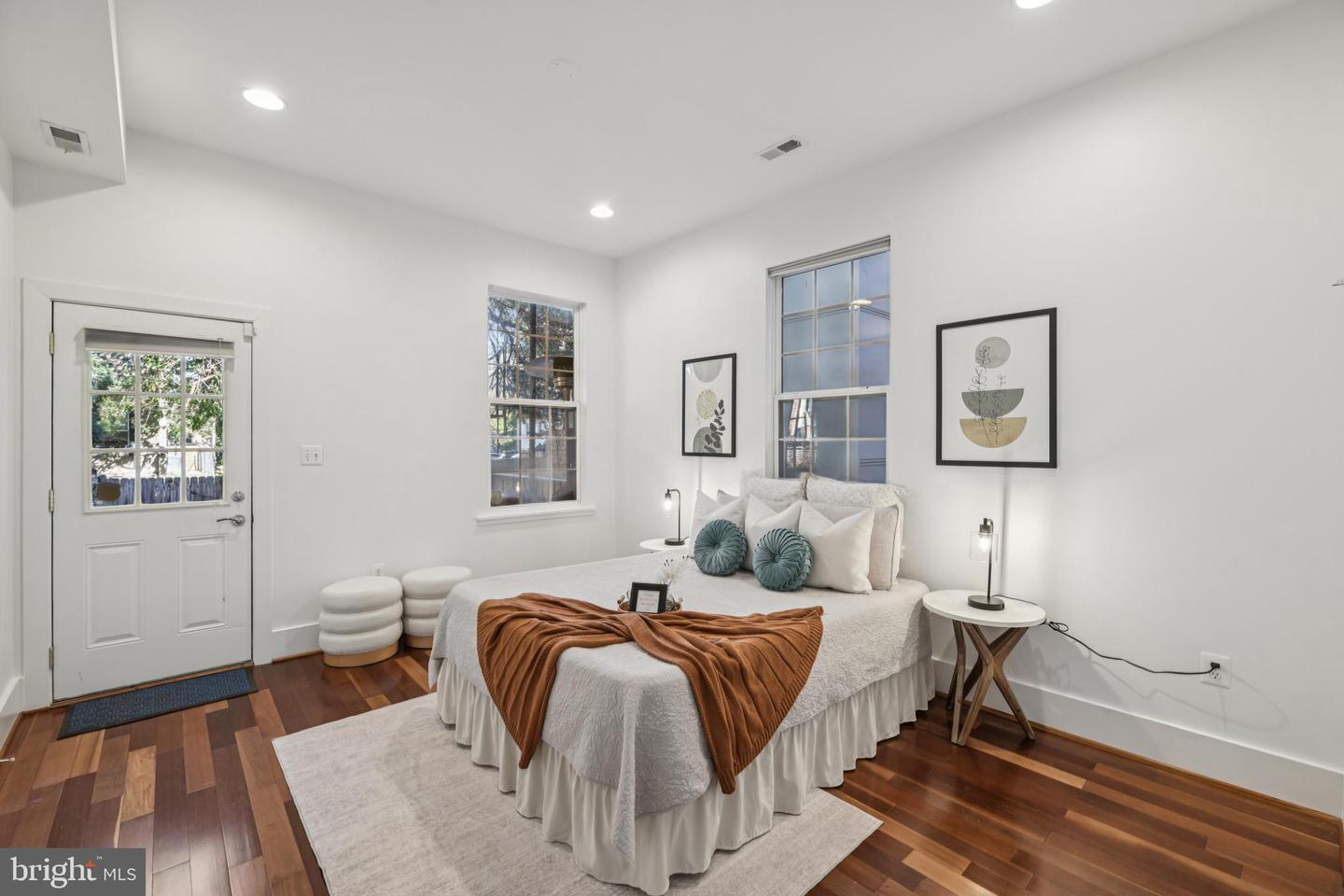 1435 EUCLID ST NW #2, WASHINGTON, District Of Columbia 20009, 2 Bedrooms Bedrooms, ,2 BathroomsBathrooms,Residential,For sale,1435 EUCLID ST NW #2,DCDC2214034 MLS # DCDC2214034 1435 EUCLID ST NW #2, WASHINGTON, District Of Columbia 20009, 2 Bedrooms Bedrooms, ,2 BathroomsBathrooms,Residential,For sale,1435 EUCLID ST NW #2,DCDC2214034 MLS # DCDC2214034