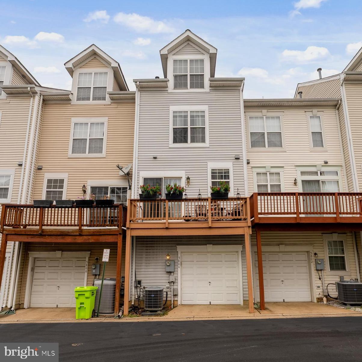 5804 SUMMERS GROVE RD, ALEXANDRIA, Virginia 22304, 3 Bedrooms Bedrooms, ,3 BathroomsBathrooms,Residential,For sale,5804 SUMMERS GROVE RD,VAAX2048410 MLS # VAAX2048410 5804 SUMMERS GROVE RD, ALEXANDRIA, Virginia 22304, 3 Bedrooms Bedrooms, ,3 BathroomsBathrooms,Residential,For sale,5804 SUMMERS GROVE RD,VAAX2048410 MLS # VAAX2048410