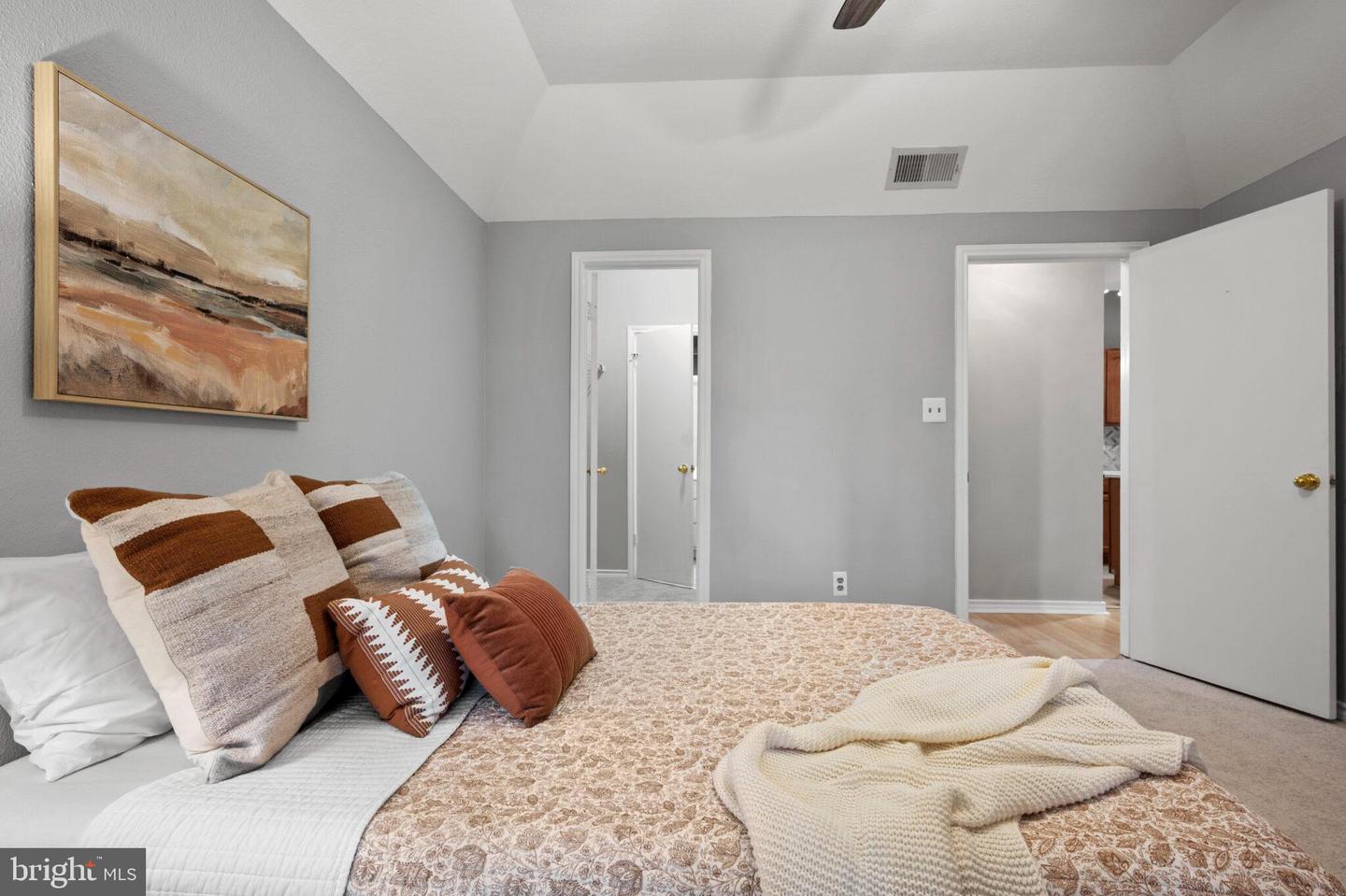 3909 PENDERVIEW DR #1903, FAIRFAX, Virginia 22033, 2 Bedrooms Bedrooms, ,1 BathroomBathrooms,Residential,For sale,3909 PENDERVIEW DR #1903,VAFX2270598 MLS # VAFX2270598 3909 PENDERVIEW DR #1903, FAIRFAX, Virginia 22033, 2 Bedrooms Bedrooms, ,1 BathroomBathrooms,Residential,For sale,3909 PENDERVIEW DR #1903,VAFX2270598 MLS # VAFX2270598