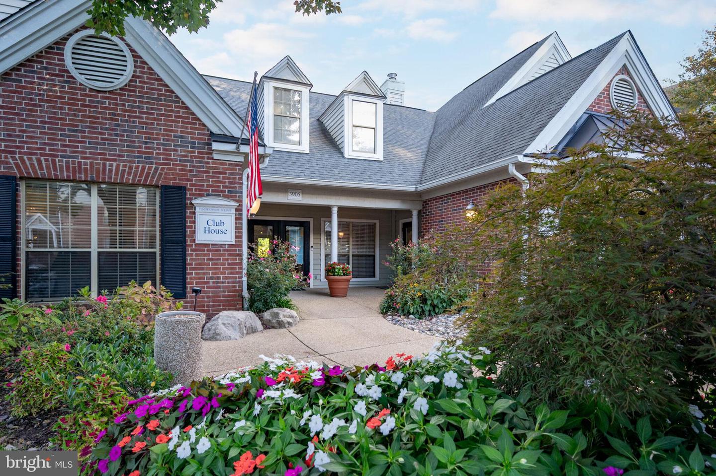 3909 PENDERVIEW DR #1903, FAIRFAX, Virginia 22033, 2 Bedrooms Bedrooms, ,1 BathroomBathrooms,Residential,For sale,3909 PENDERVIEW DR #1903,VAFX2270598 MLS # VAFX2270598 3909 PENDERVIEW DR #1903, FAIRFAX, Virginia 22033, 2 Bedrooms Bedrooms, ,1 BathroomBathrooms,Residential,For sale,3909 PENDERVIEW DR #1903,VAFX2270598 MLS # VAFX2270598
