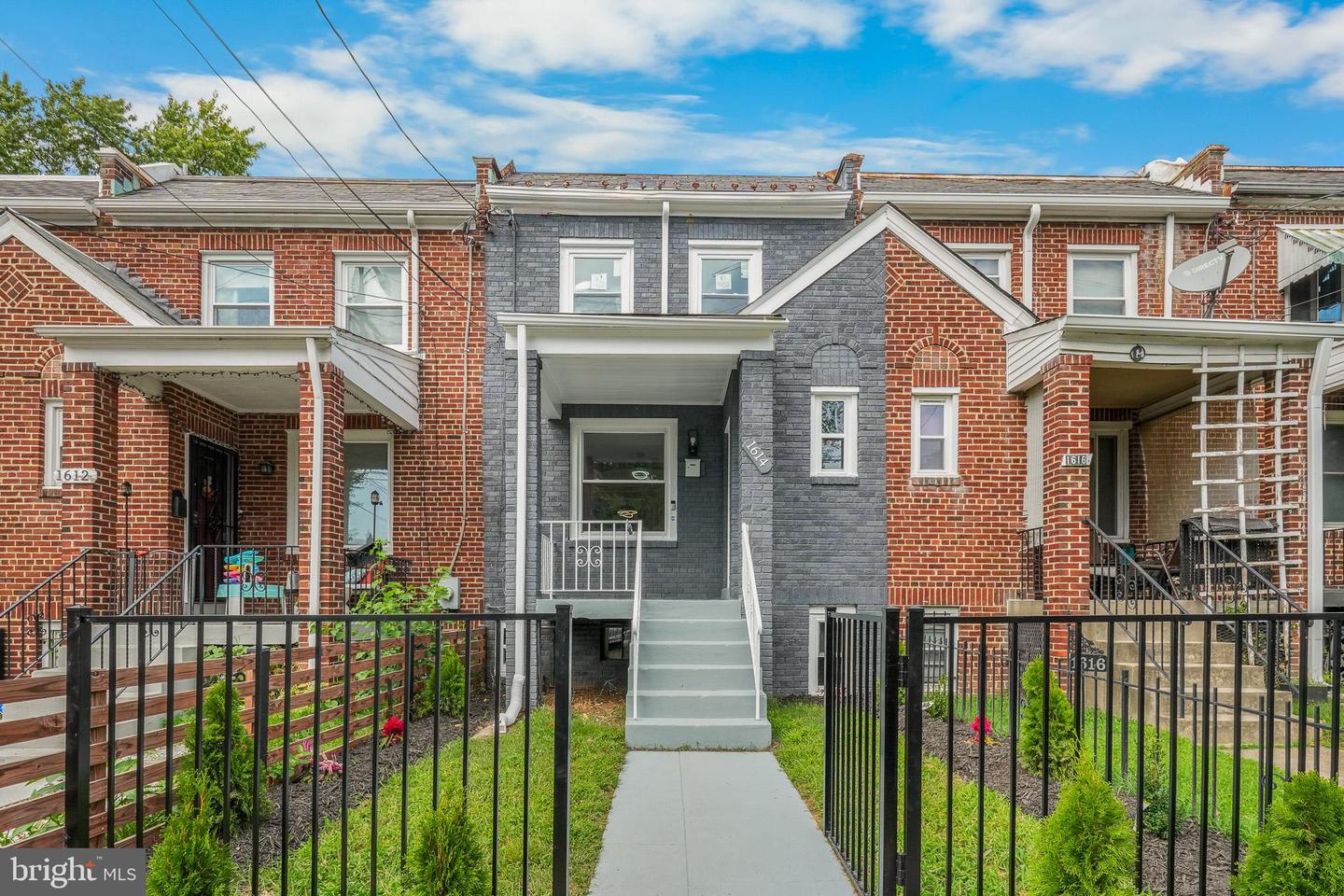 1614 Q ST SE, WASHINGTON, District Of Columbia 20020, 4 Bedrooms Bedrooms, 8 Rooms Rooms,3 BathroomsBathrooms,Residential,For sale,1614 Q ST SE,DCDC2216632 MLS # DCDC2216632 1614 Q ST SE, WASHINGTON, District Of Columbia 20020, 4 Bedrooms Bedrooms, 8 Rooms Rooms,3 BathroomsBathrooms,Residential,For sale,1614 Q ST SE,DCDC2216632 MLS # DCDC2216632